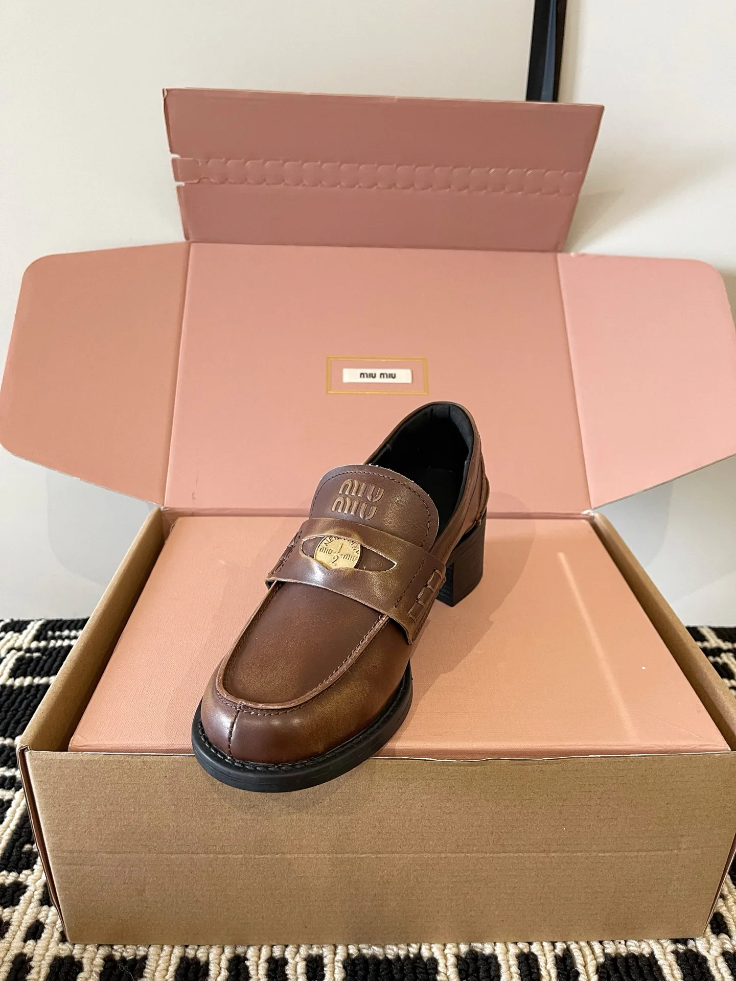 Women's Loafers And Moccasins MIU MIU 16968117