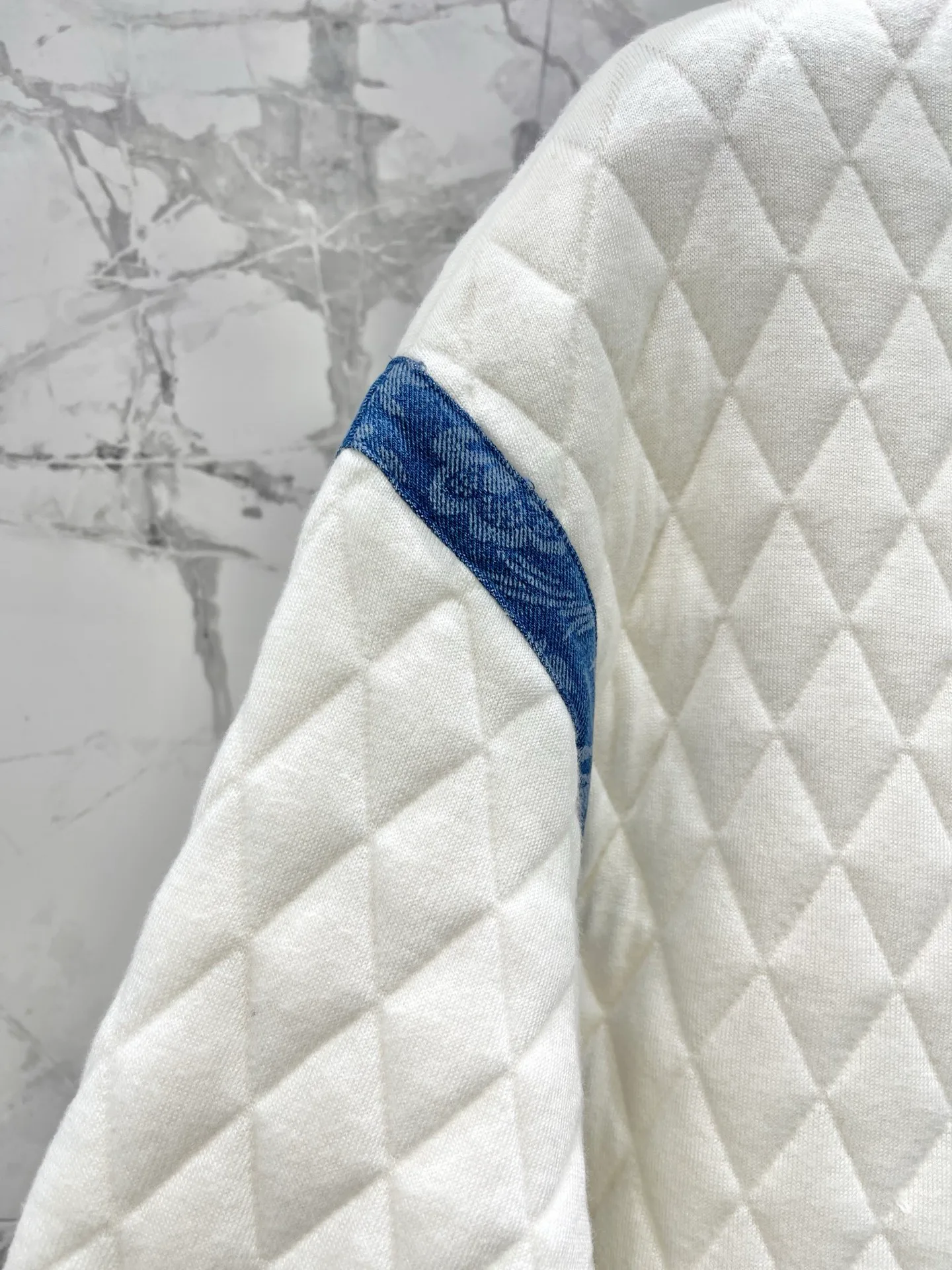 Women's Jumpers And Sweaters CHANEL 18407903