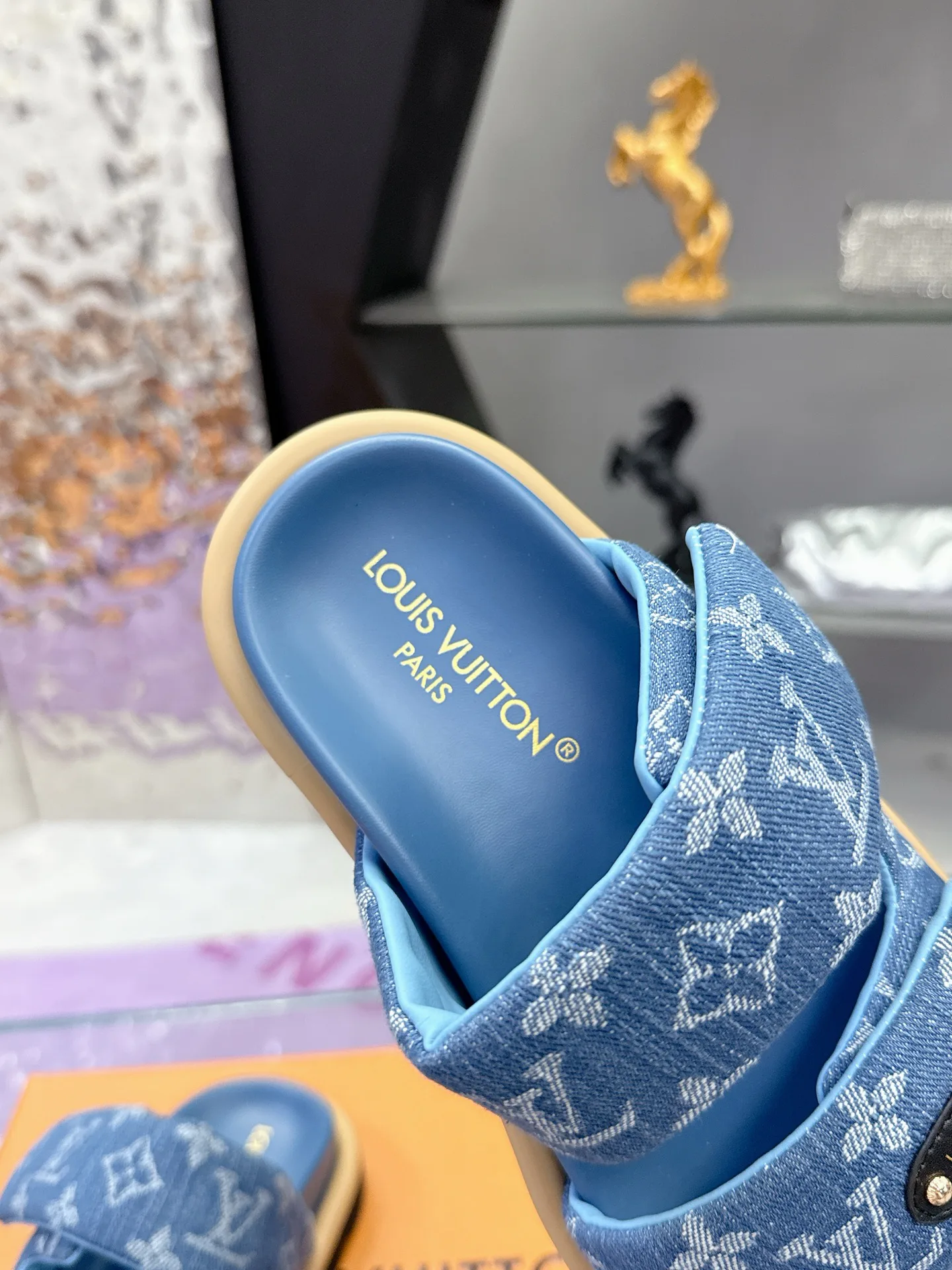 Women's Flip-Flops LOUIS VUITTON 17530457