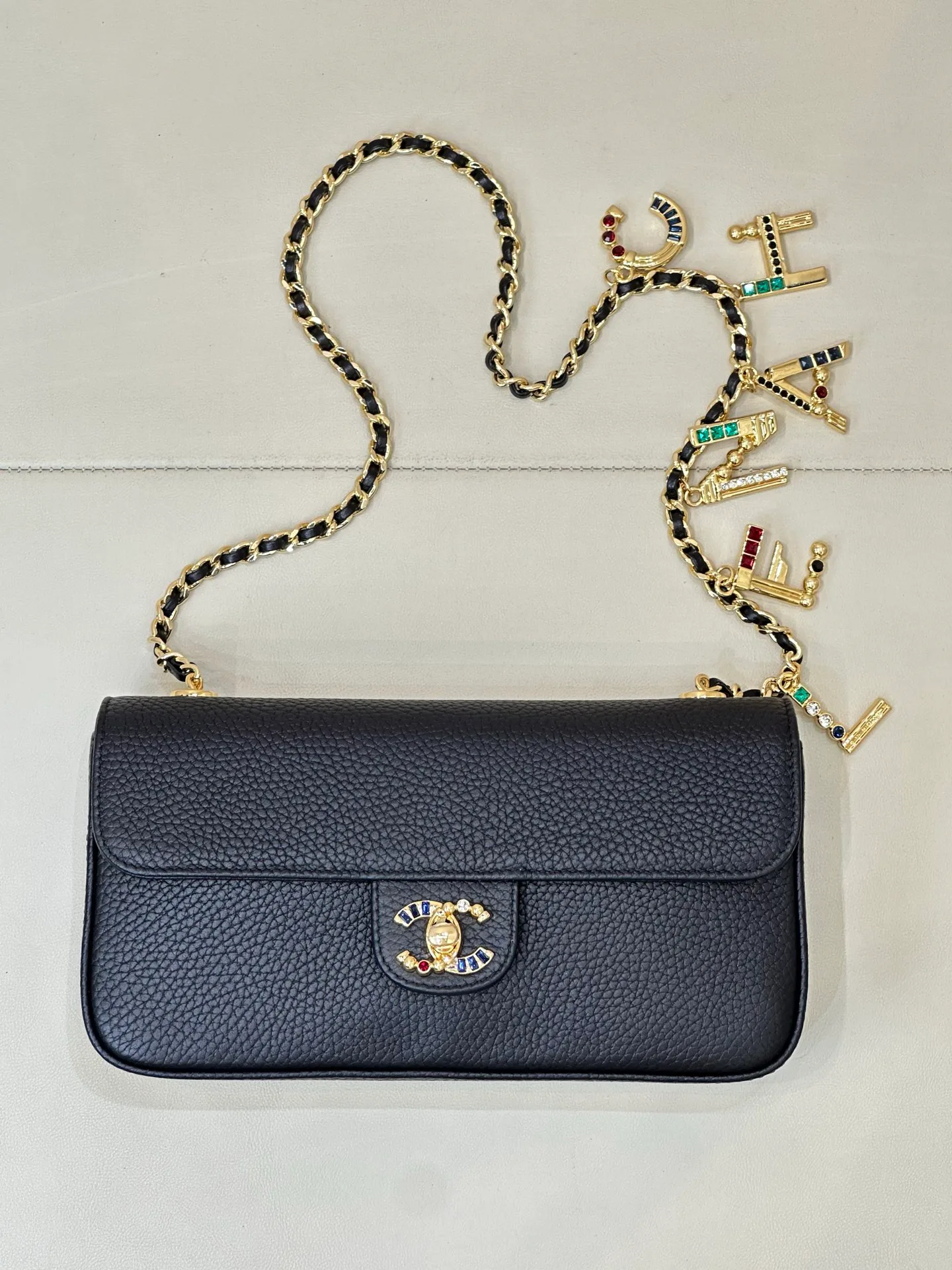 Women's Classic Handbags CHANEL 17376084