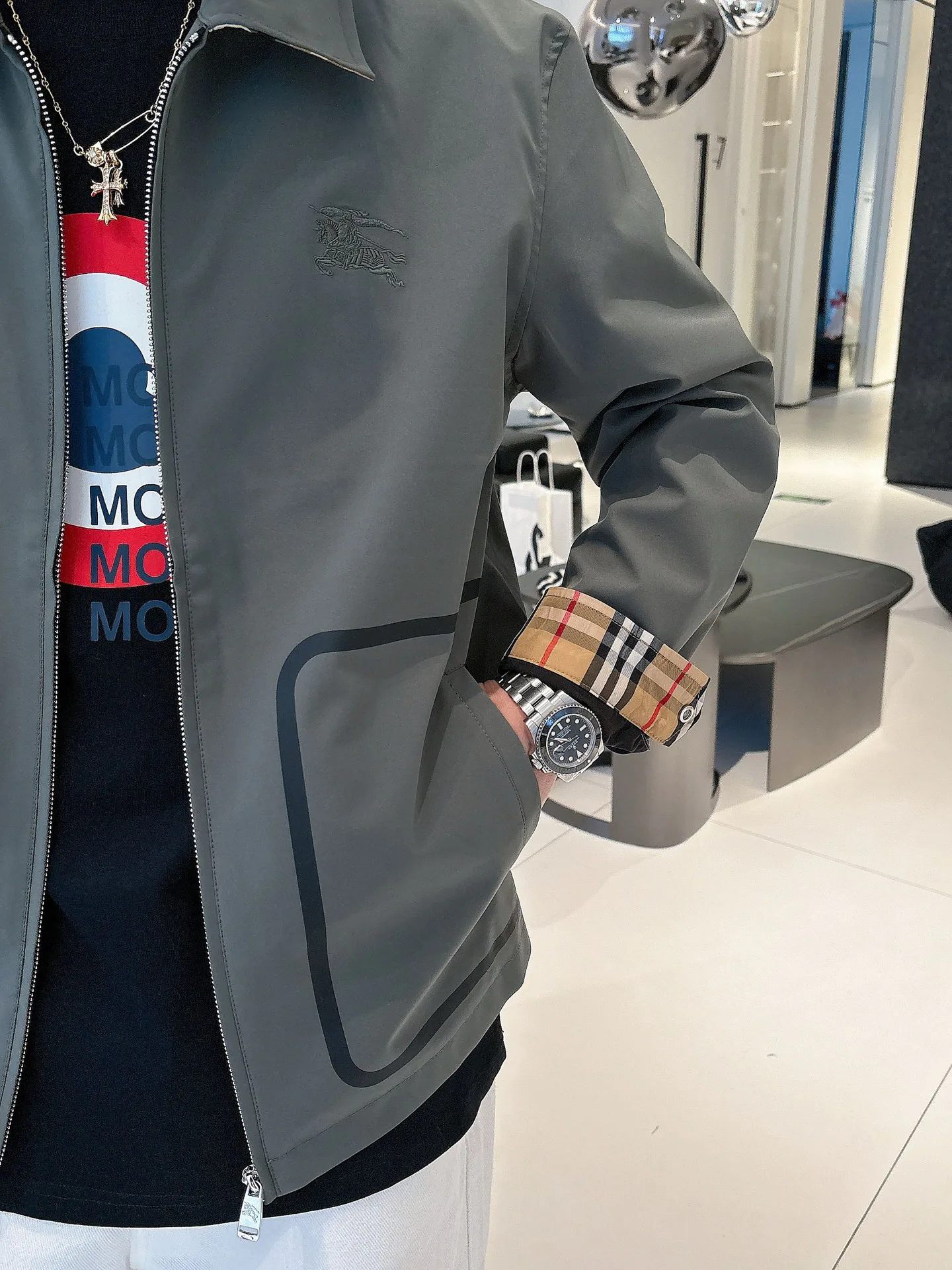 Men's Jackets And Down Jackets BURBERRY 18241178