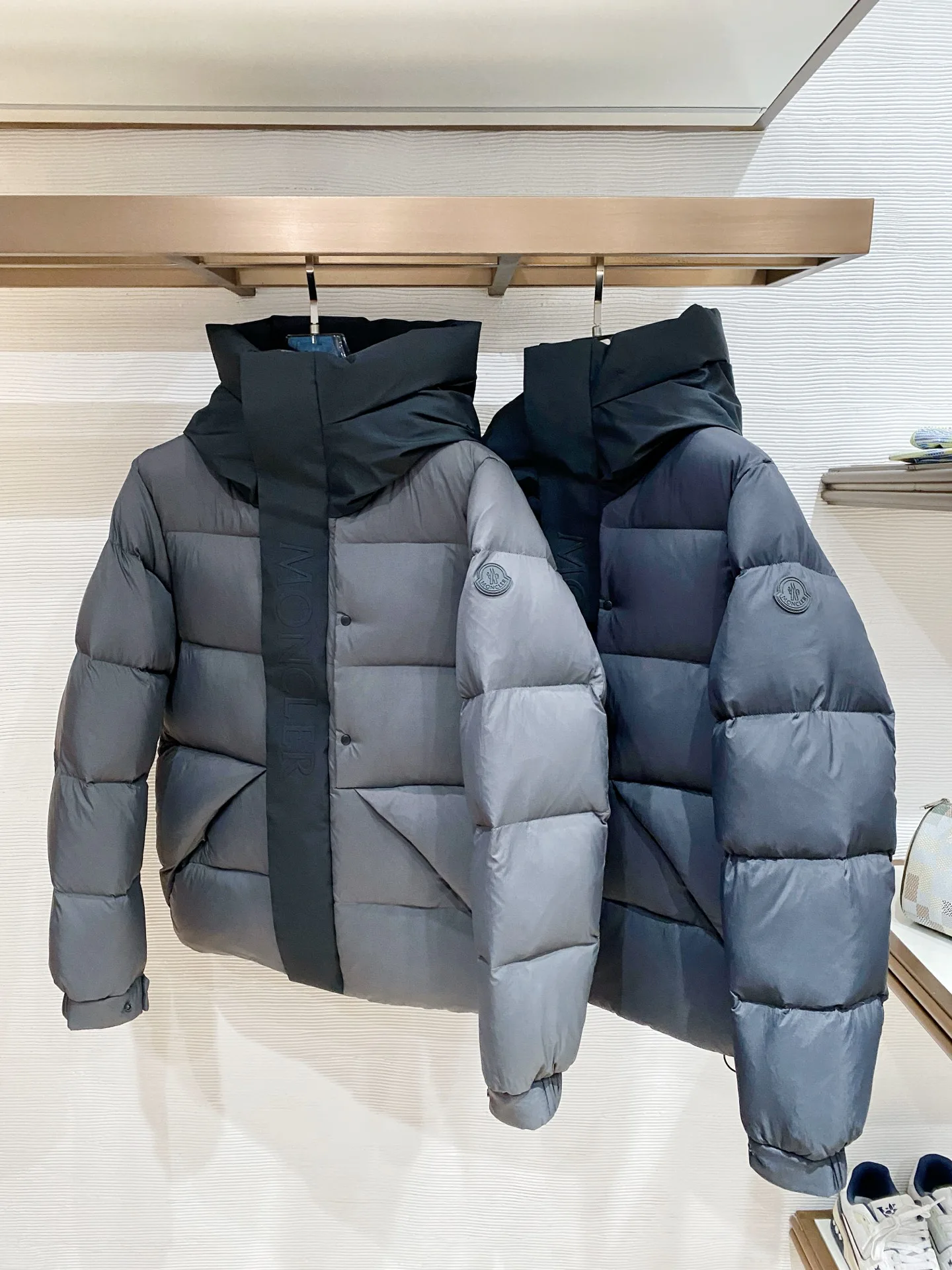 Куртки И Пуховики Мужские Moncler 18645486