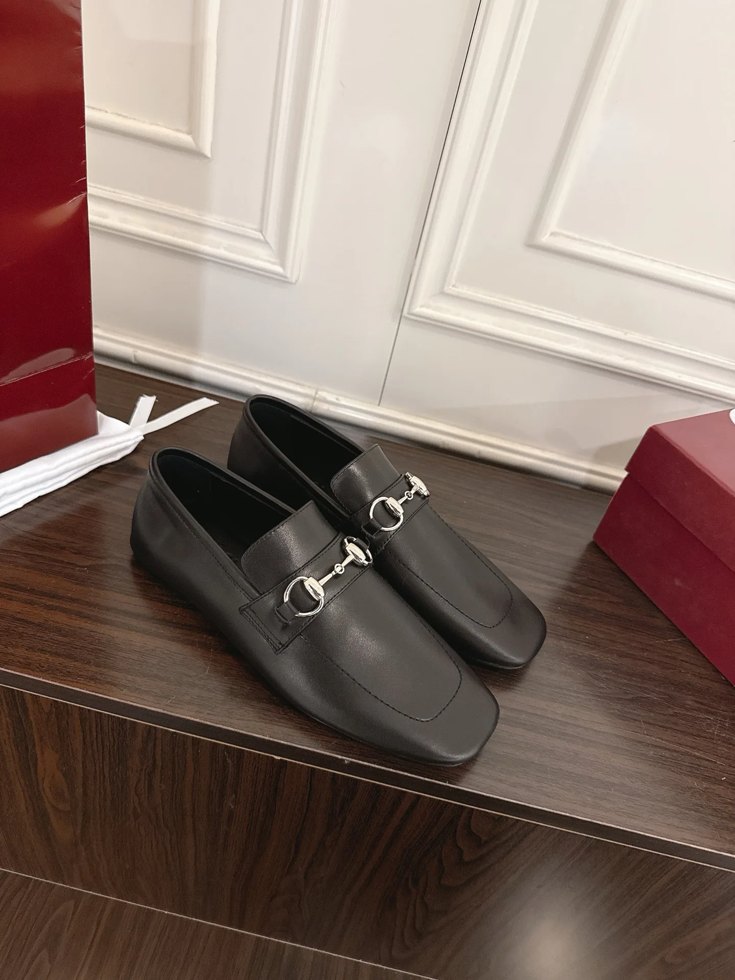 Women's Loafers And Moccasins GUCCI 17956778