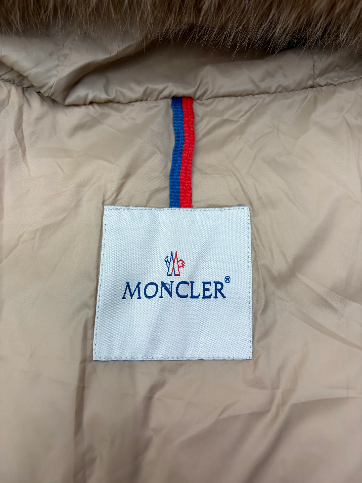 Women's Jackets And Down Jackets MONCLER 18111720