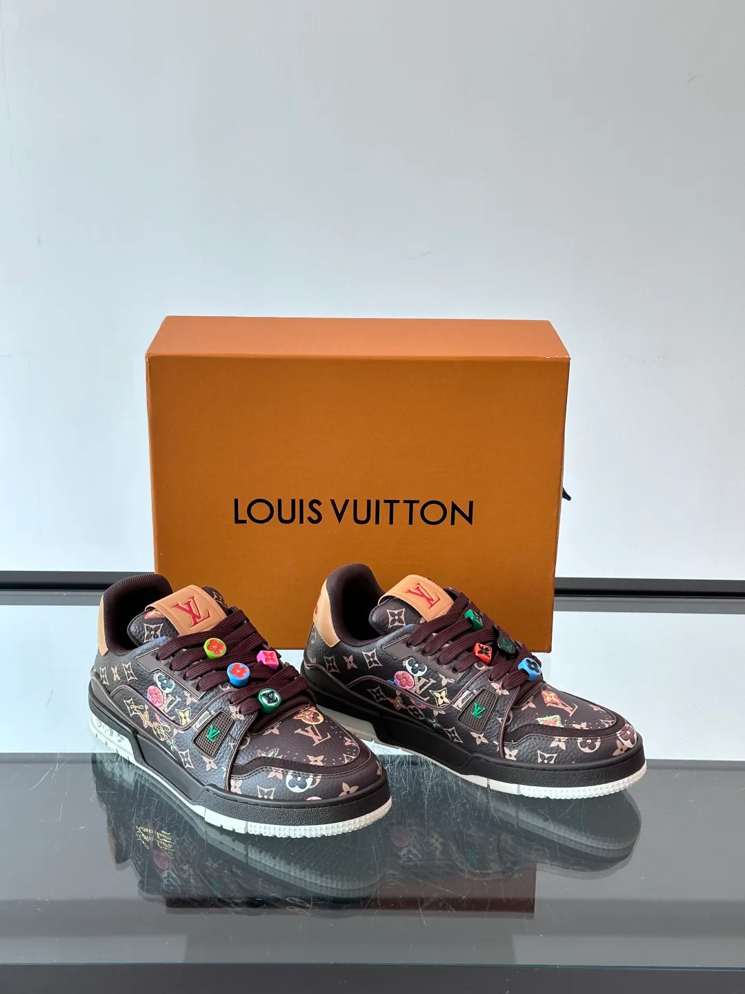 Men's Sneakers LOUIS VUITTON 18400621