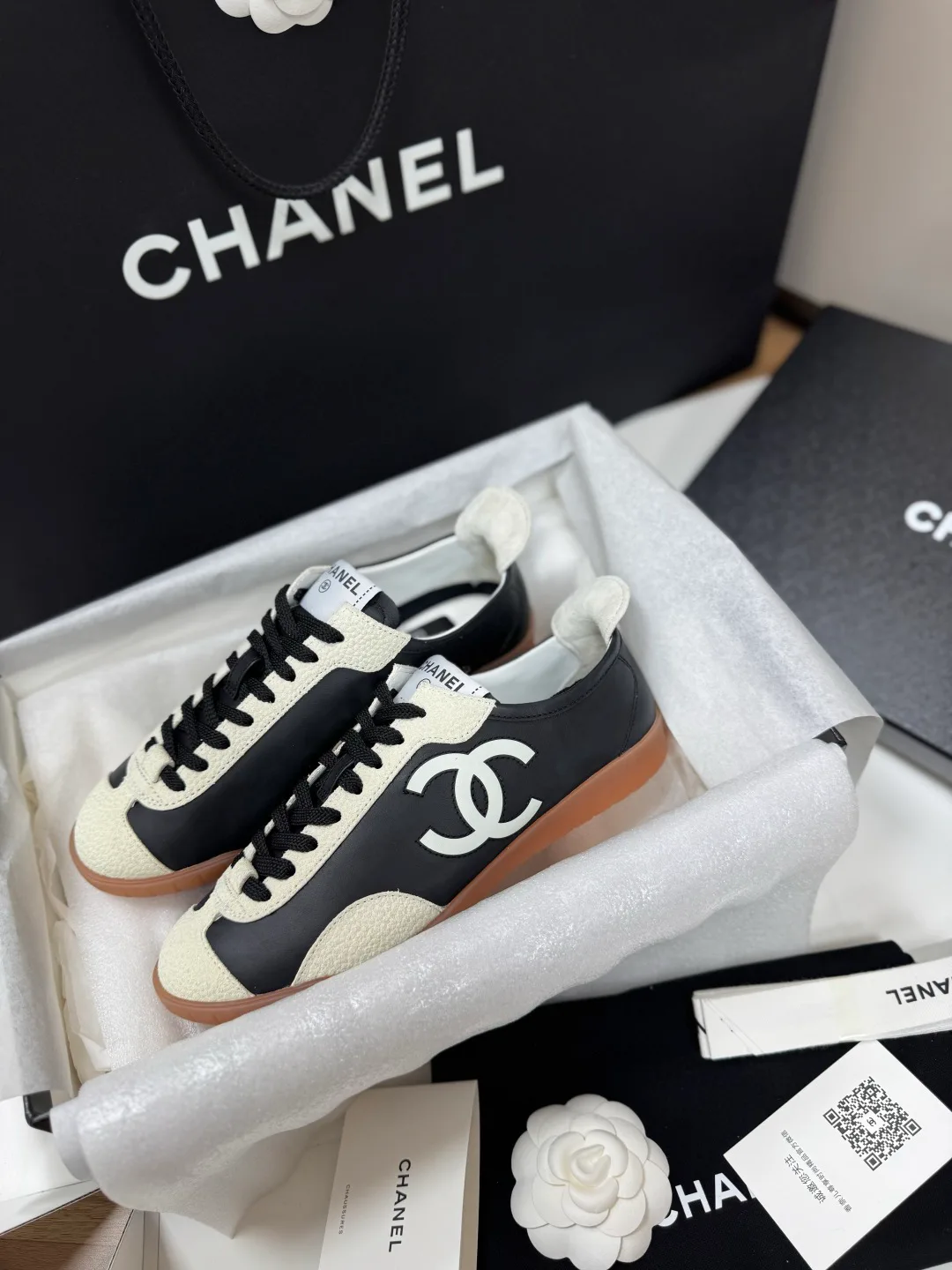 Women's Sneakers CHANEL 18223892