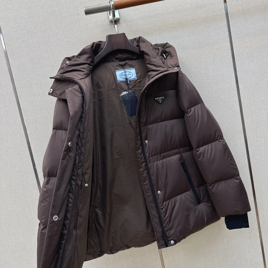 Women's Jackets And Down Jackets PRADA 18094547