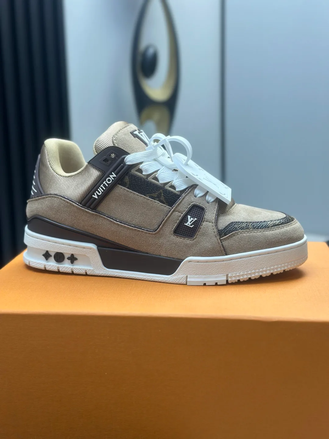 Women's Sneakers LOUIS VUITTON 18011614