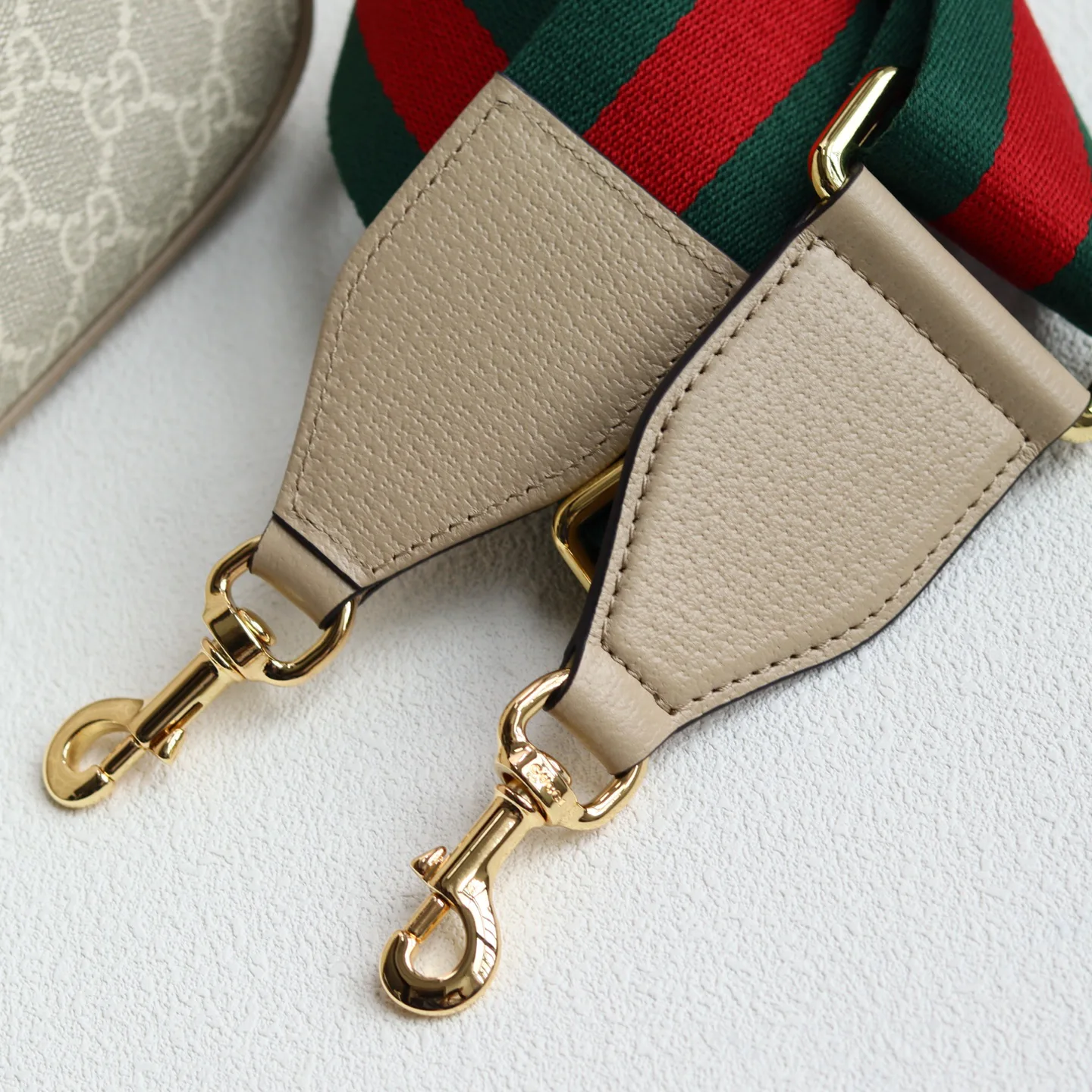 Women's Classic Handbags GUCCI 17947802