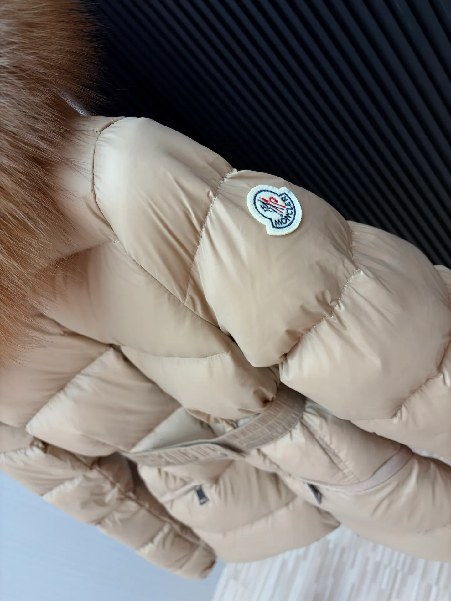 Women's Jackets And Down Jackets MONCLER 17926556