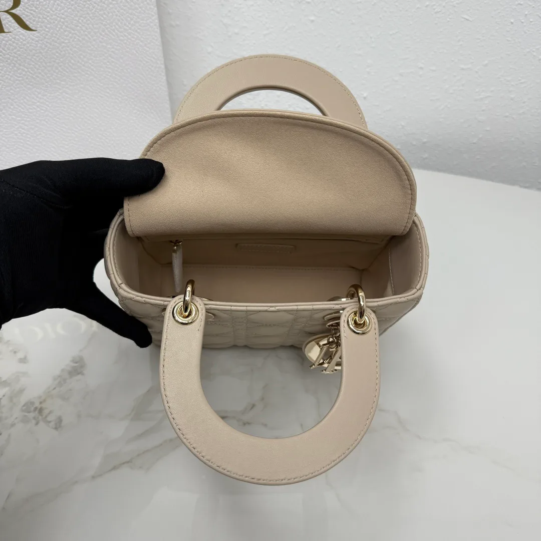 Women's Classic Handbags CHRISTIAN DIOR 17601413