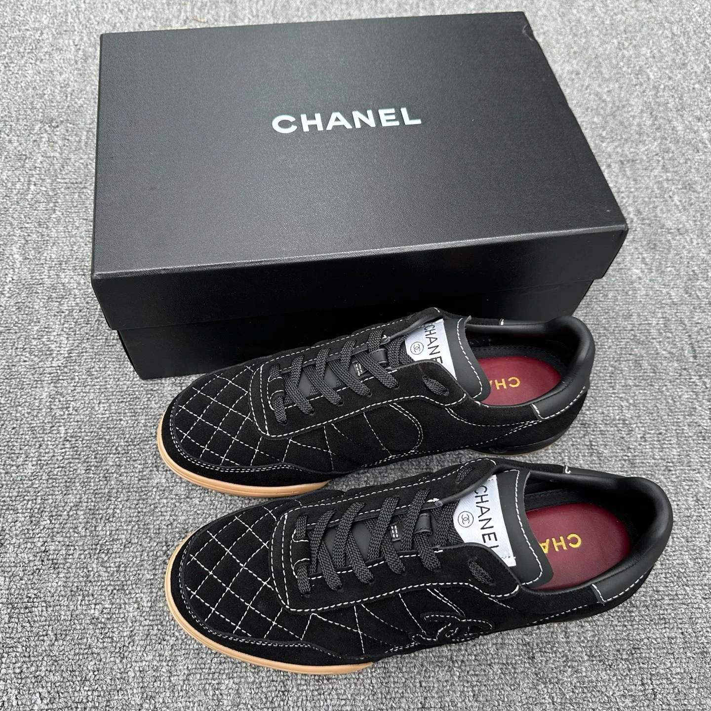 Women's Sneakers CHANEL 18076096