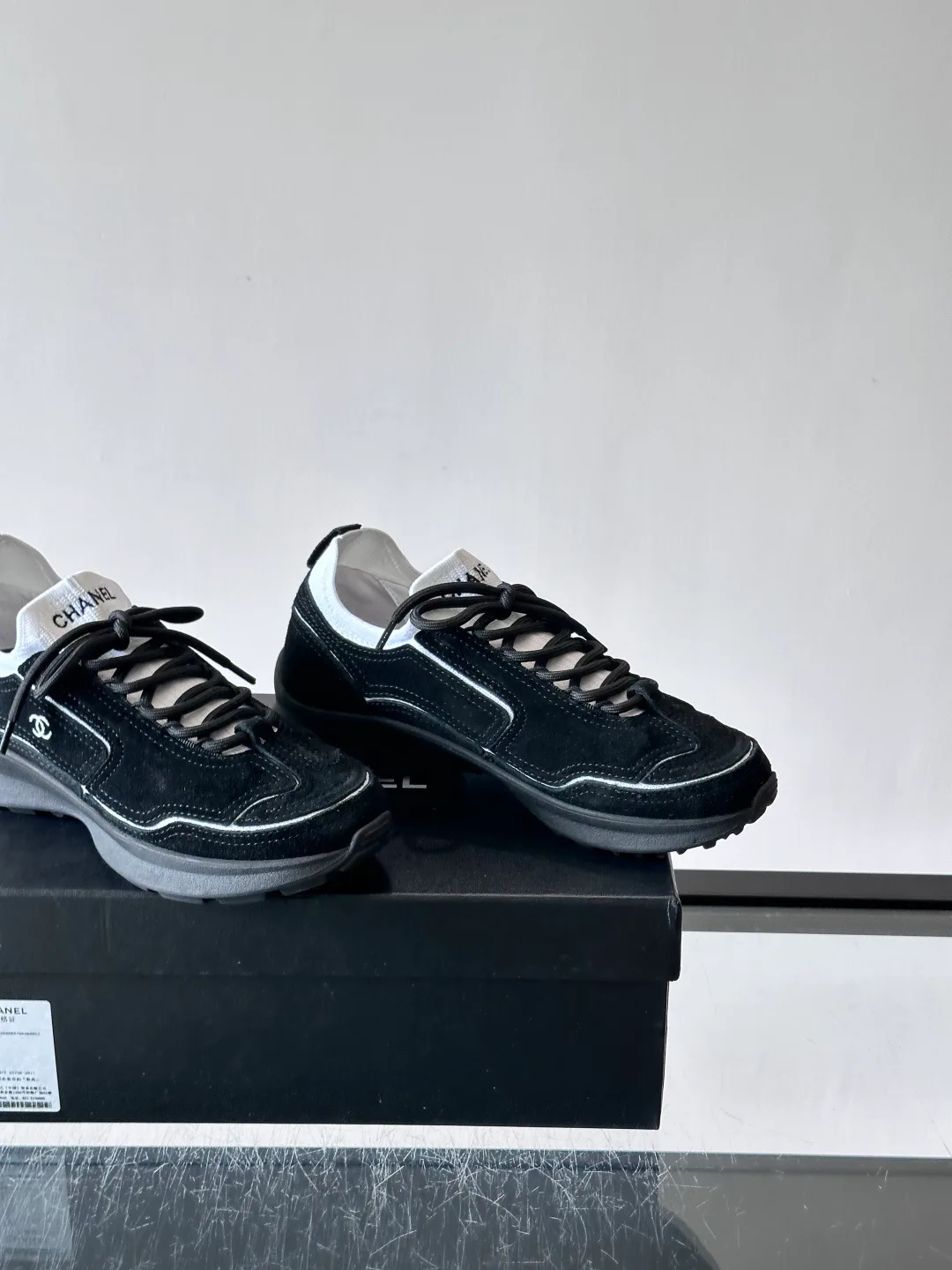 Women's Sneakers CHANEL 18079224