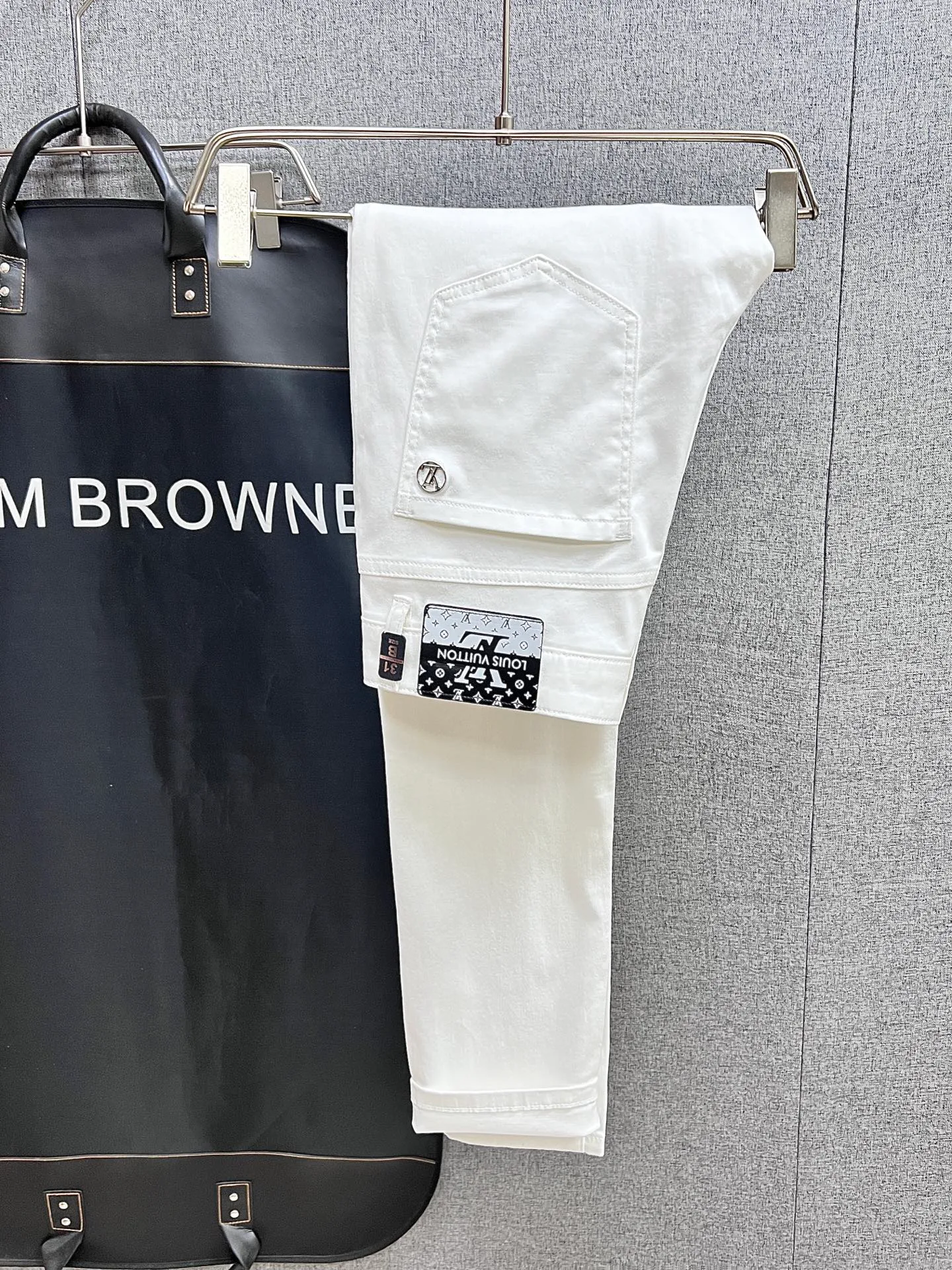 Men's Jeans LOUIS VUITTON 18097902