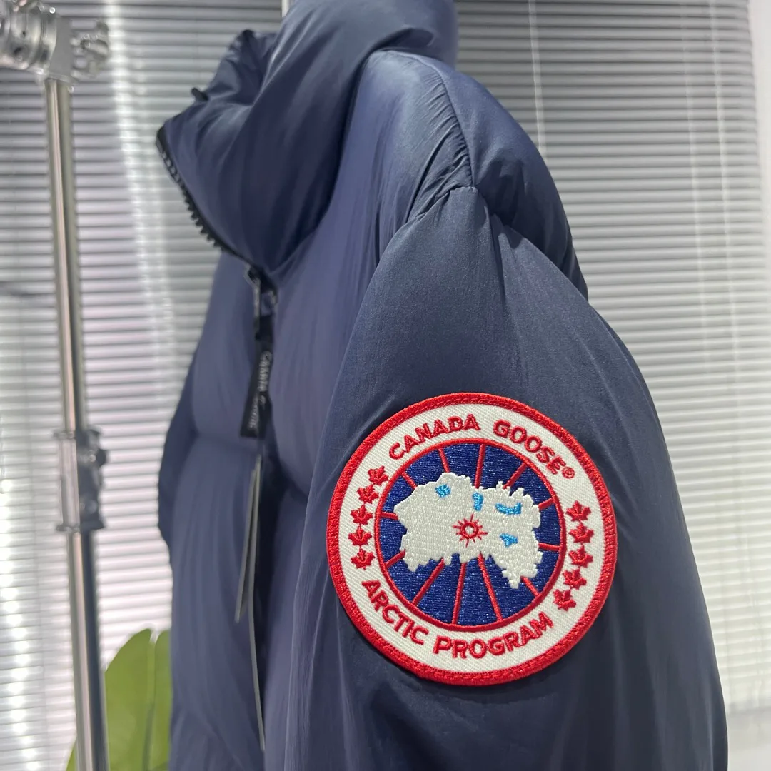 Men's Jackets And Down Jackets CANADA GOOSE 18204198