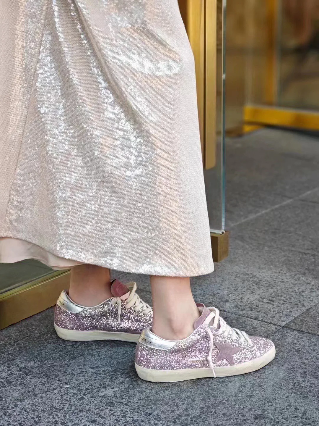 Women's Sneakers GOLDEN GOOSE 18265592