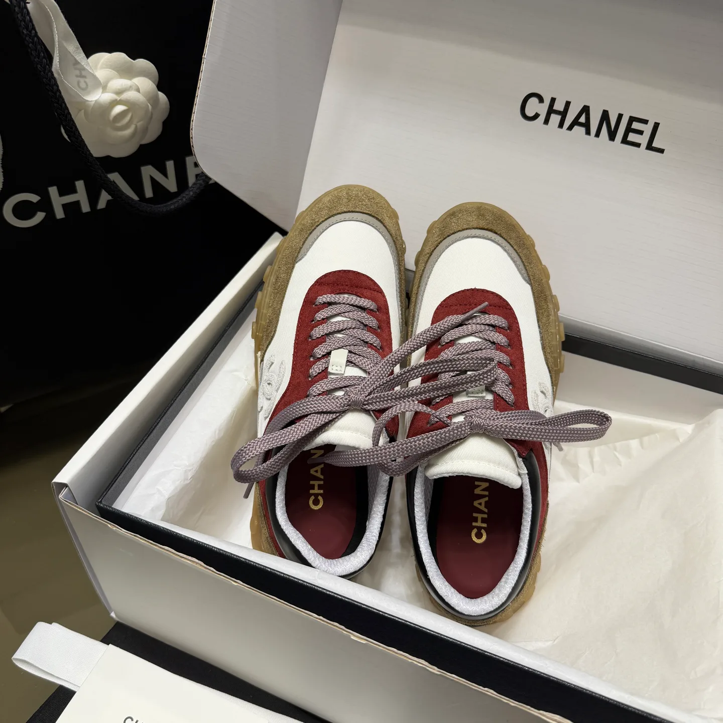 Women's Sneakers CHANEL 17877262