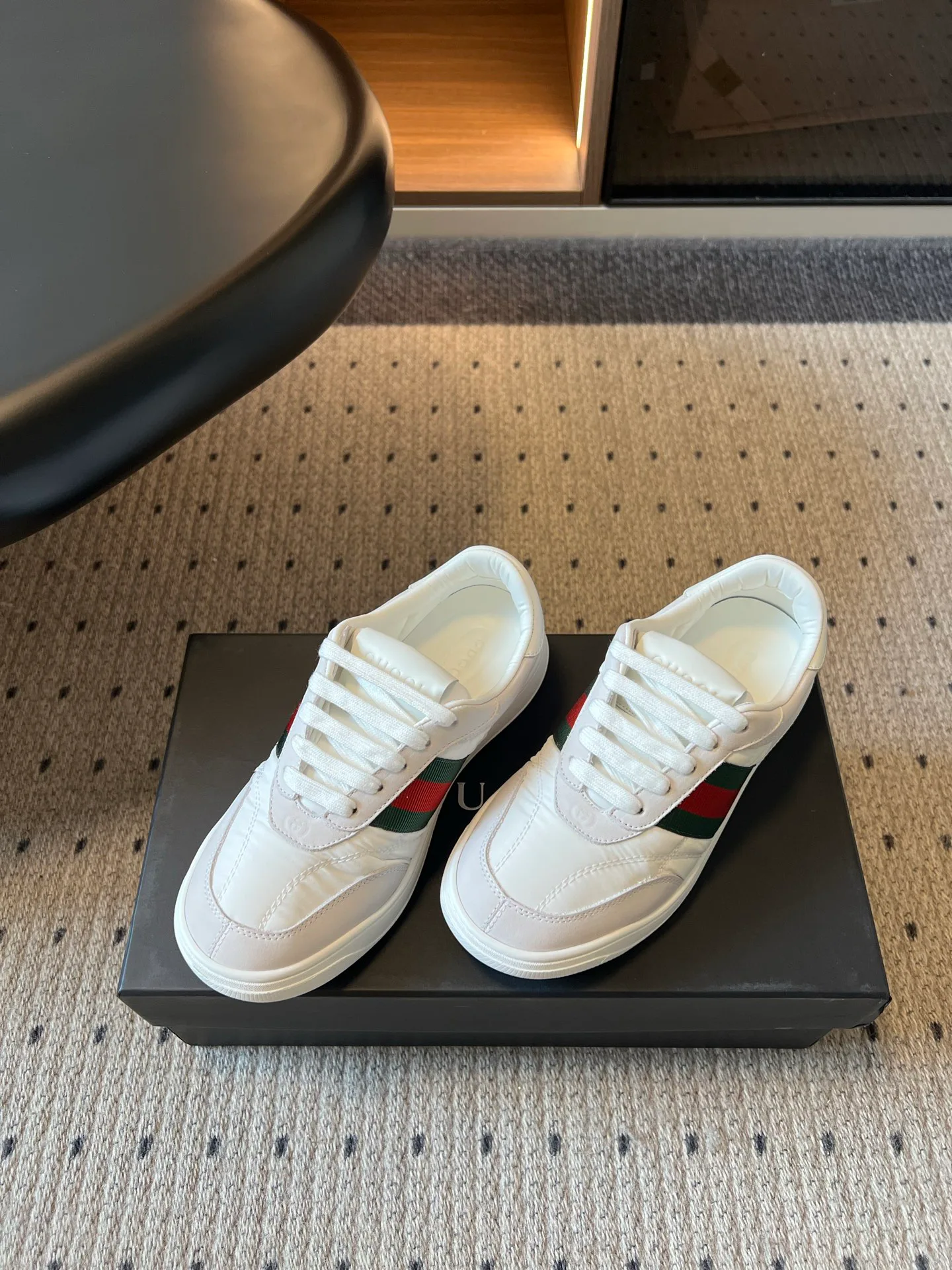Women's Sneakers GUCCI 17926086