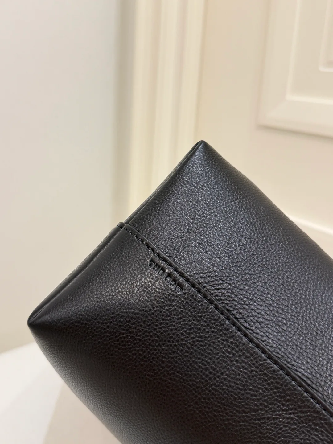 Women's Classic Handbags THE ROW 18161946