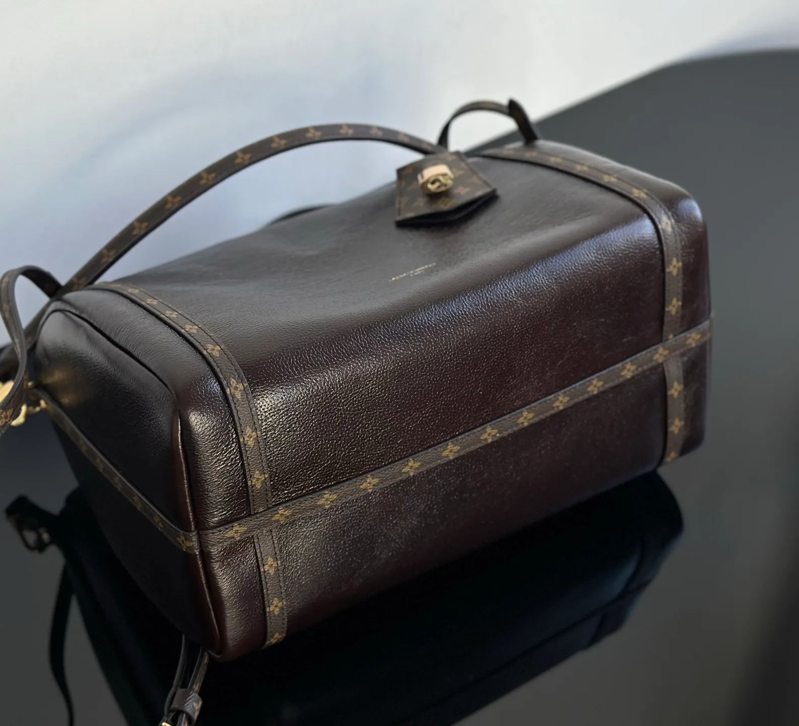 Women's Classic Handbags LOUIS VUITTON 18376608