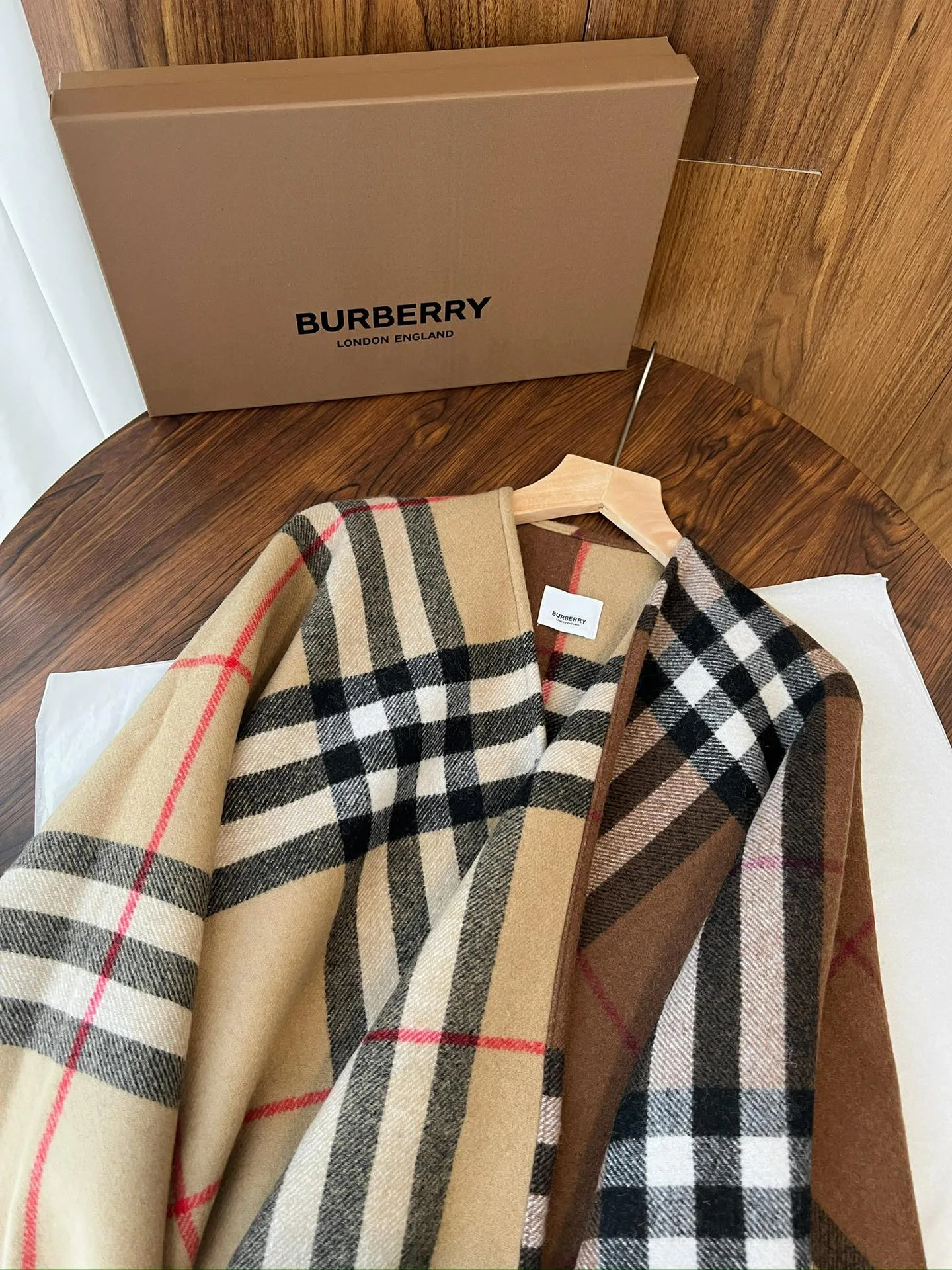 Scarves BURBERRY 18411280