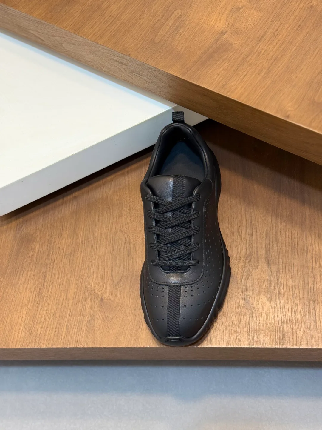 Men's Sneakers HERMES 18118872