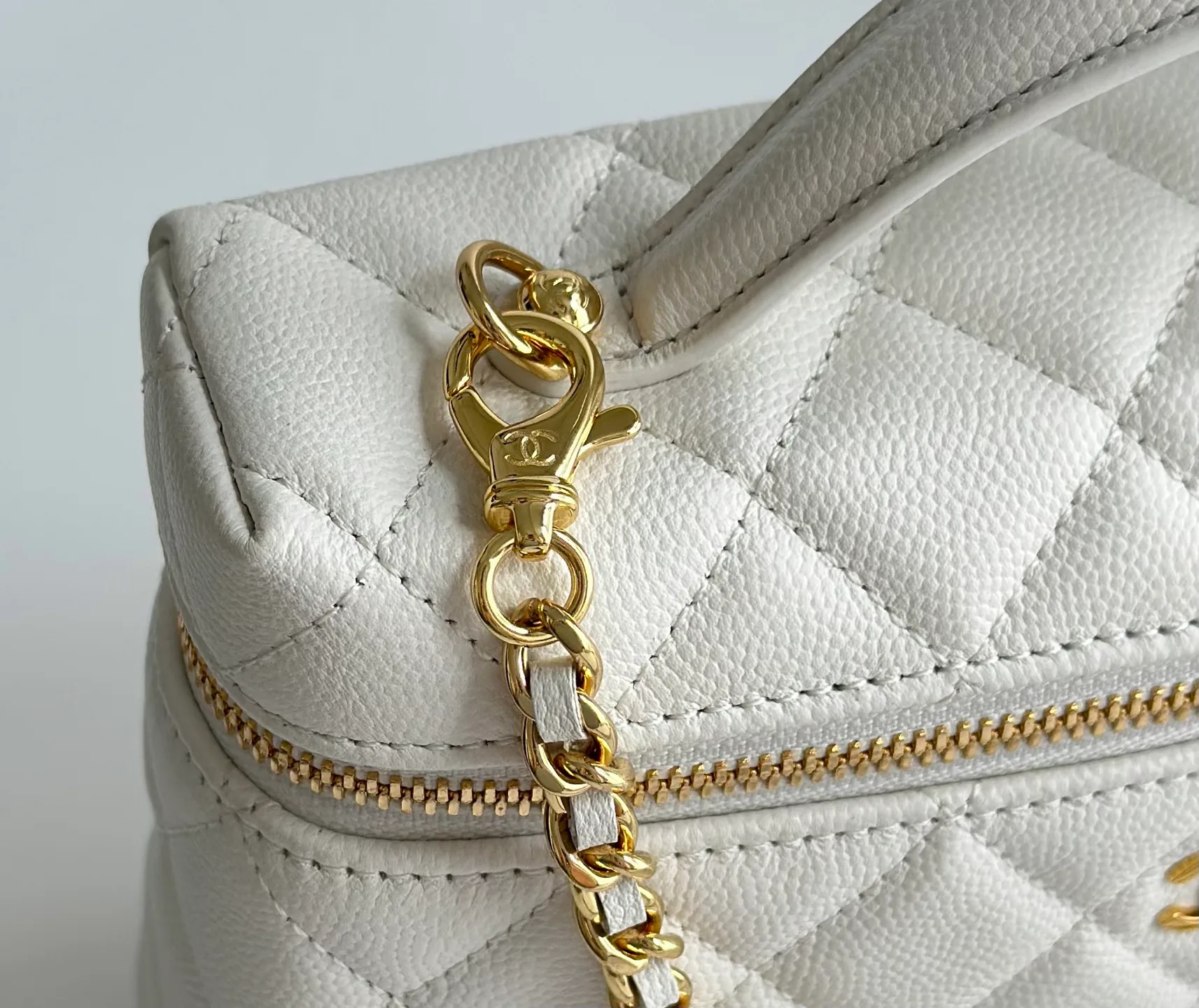 Women's Classic Handbags CHANEL 18186215