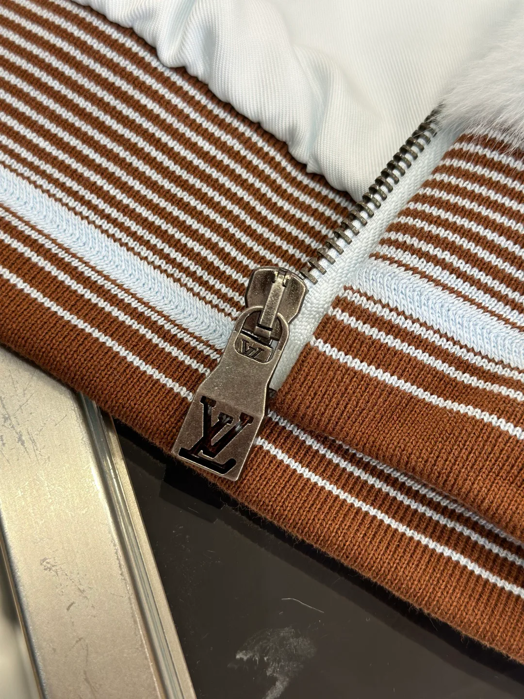 Men's Jackets And Down Jackets LOUIS VUITTON 18309091