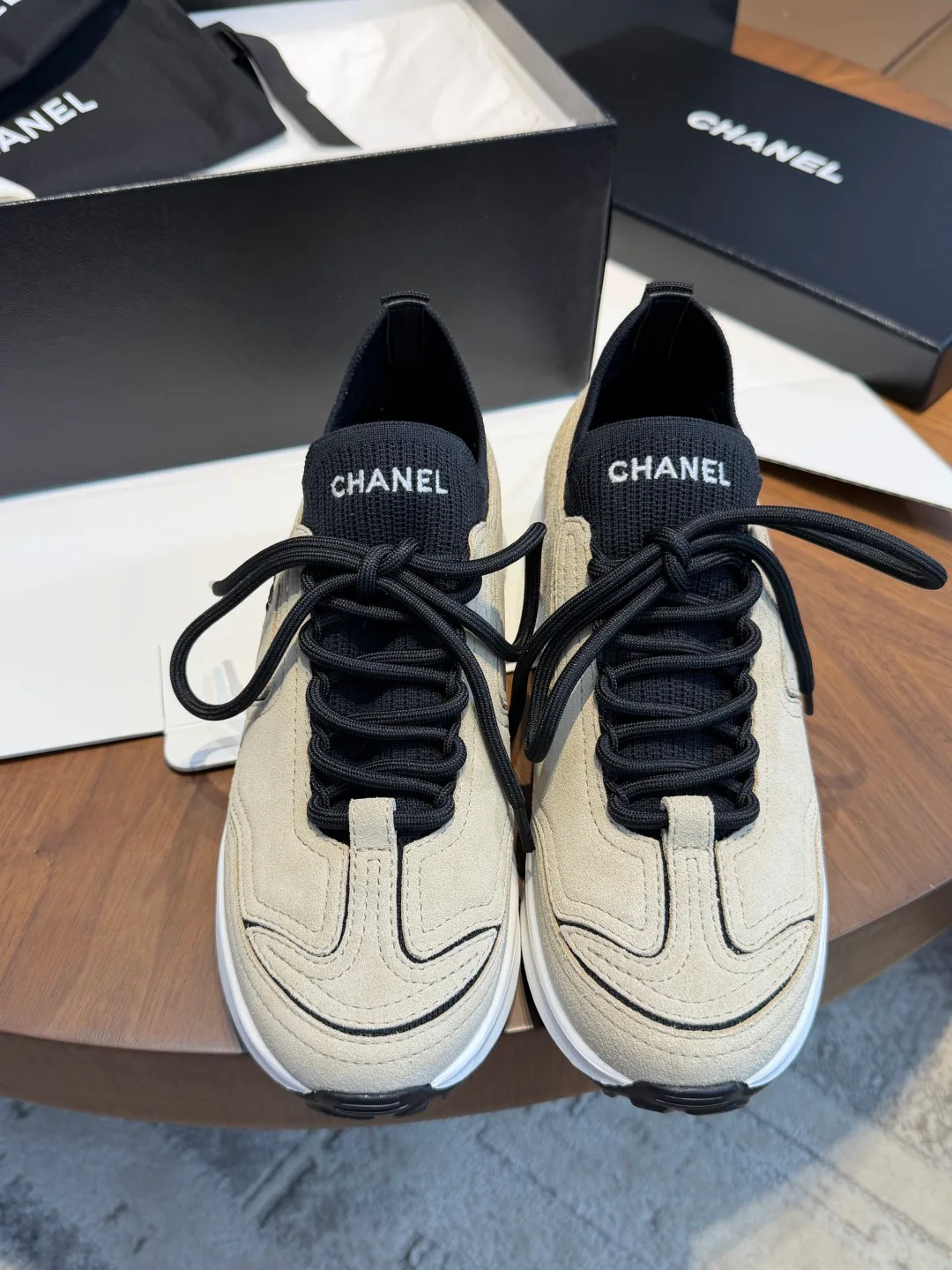 Women's Sneakers CHANEL 18067104