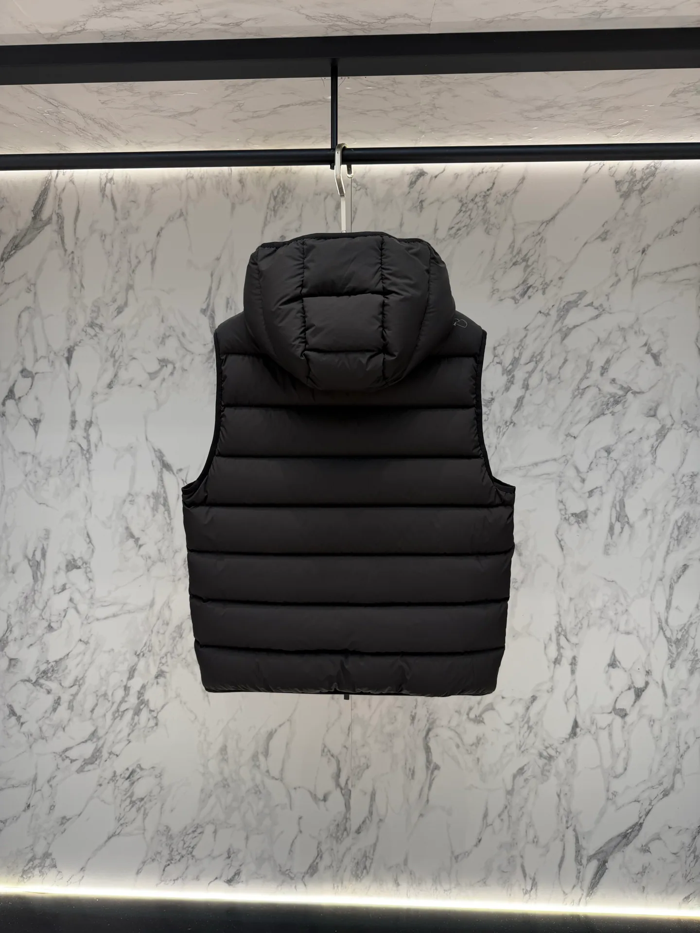 Куртки И Пуховики Мужские Moncler 18681339