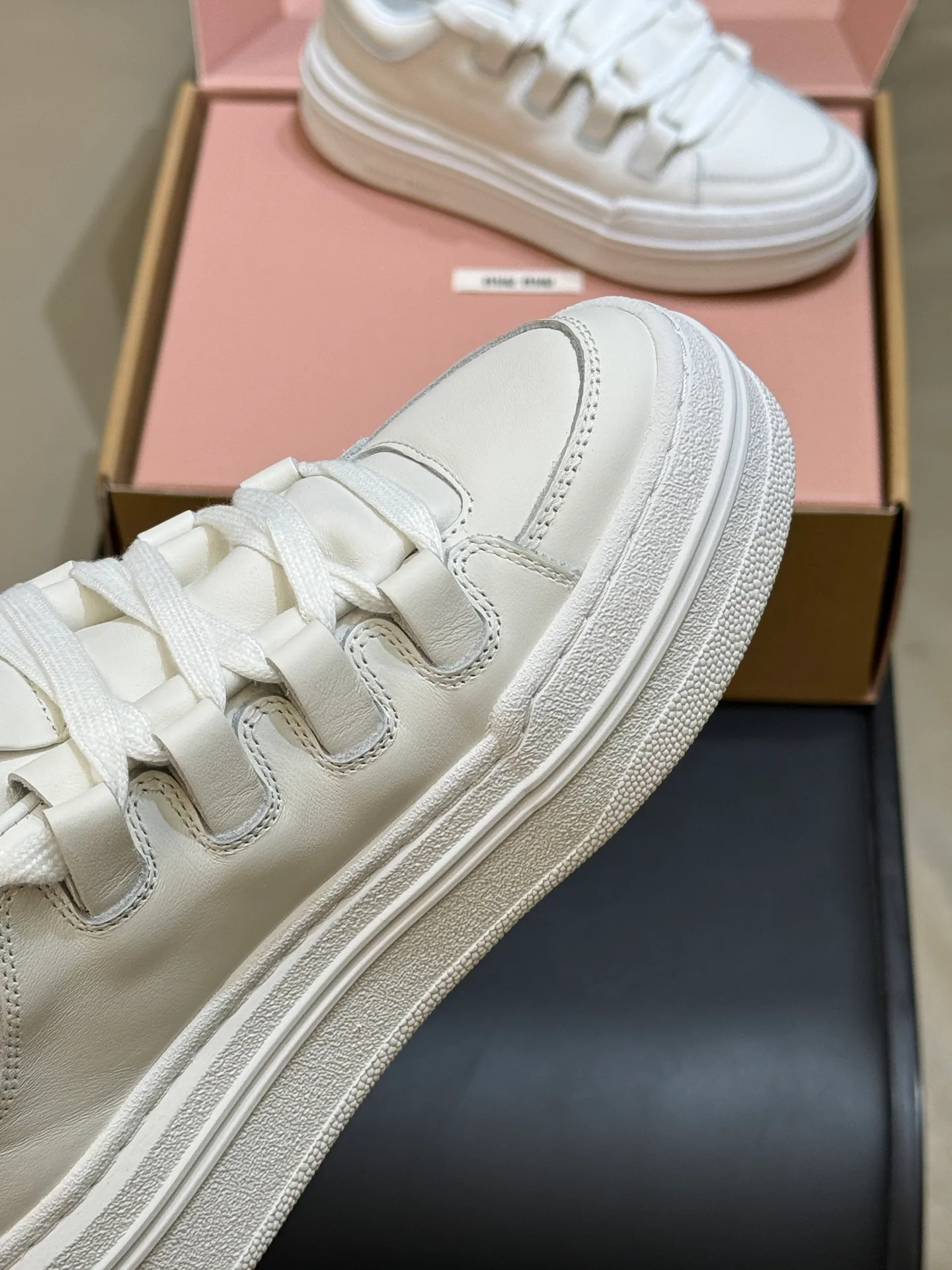 Women's Sneakers MIU MIU 18073096