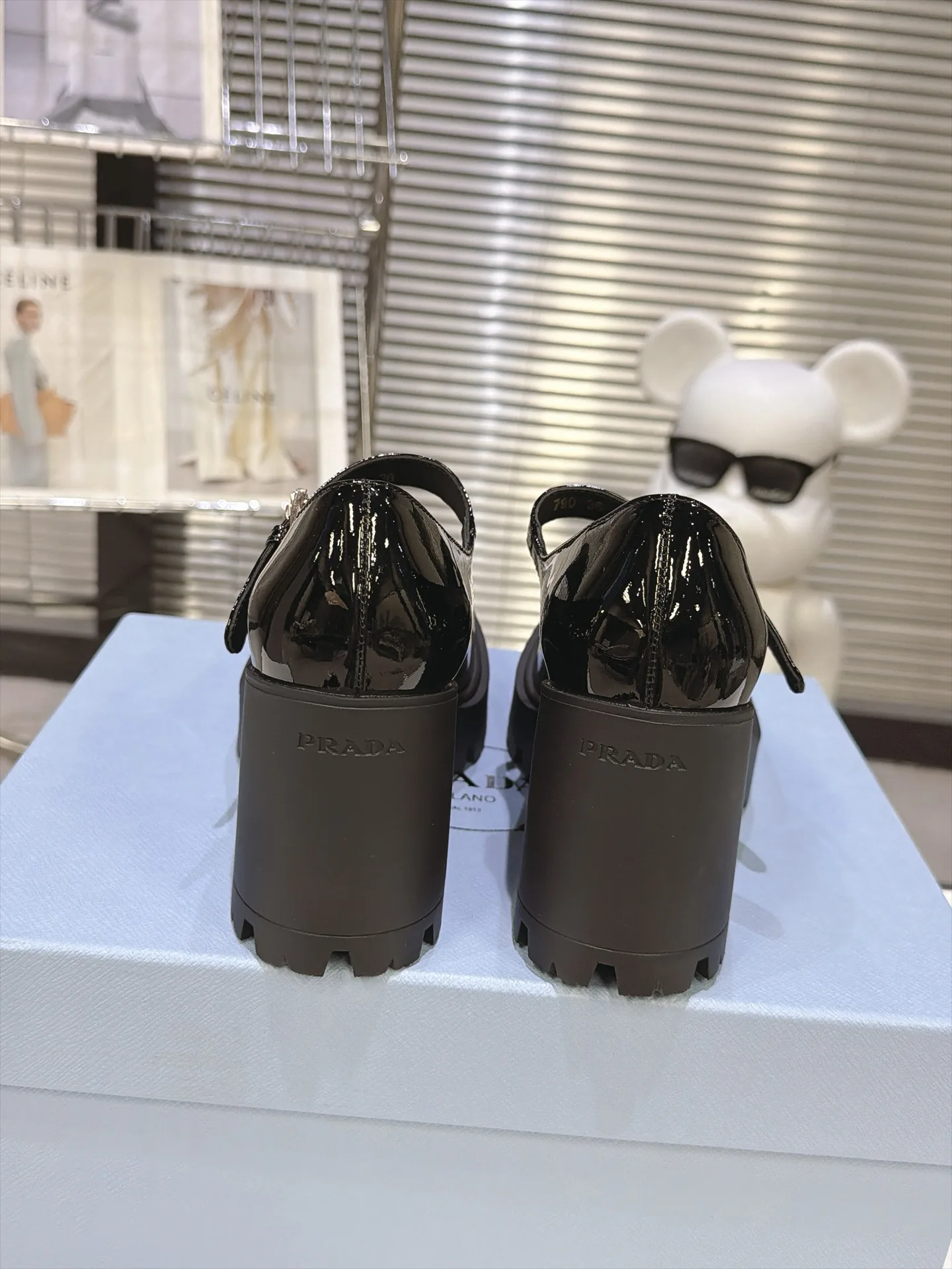 Women's Loafers And Moccasins PRADA 18104593