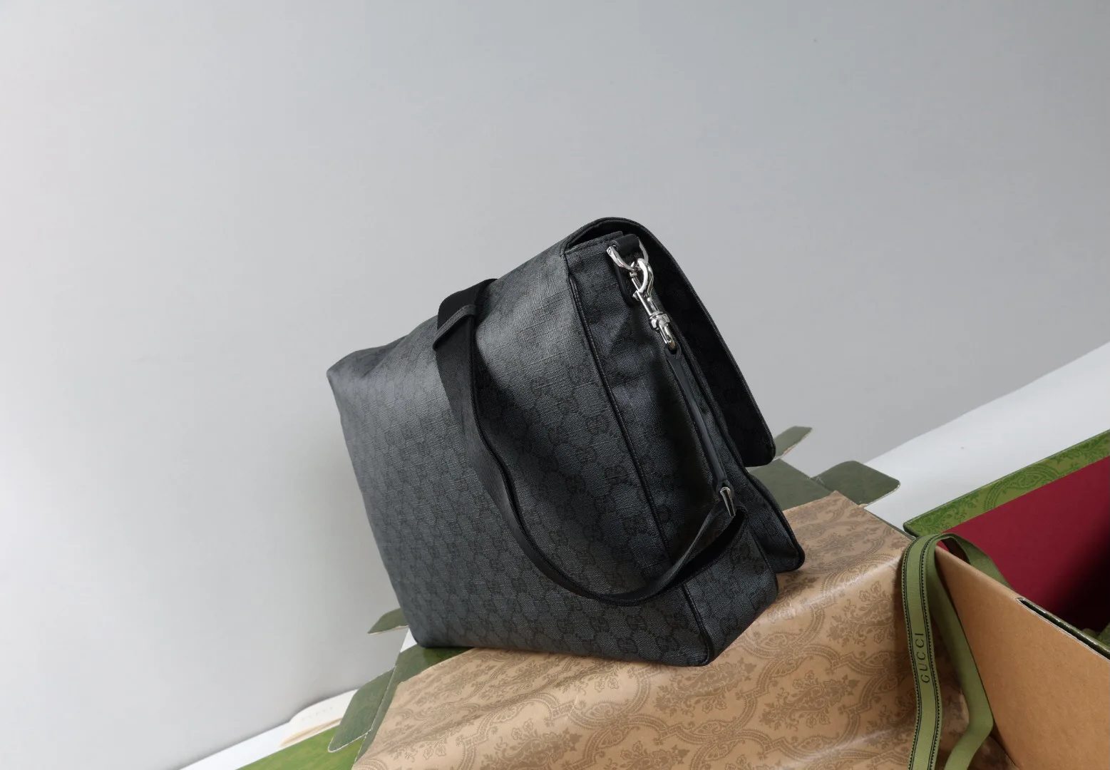 Women's Classic Handbags GUCCI 18065490