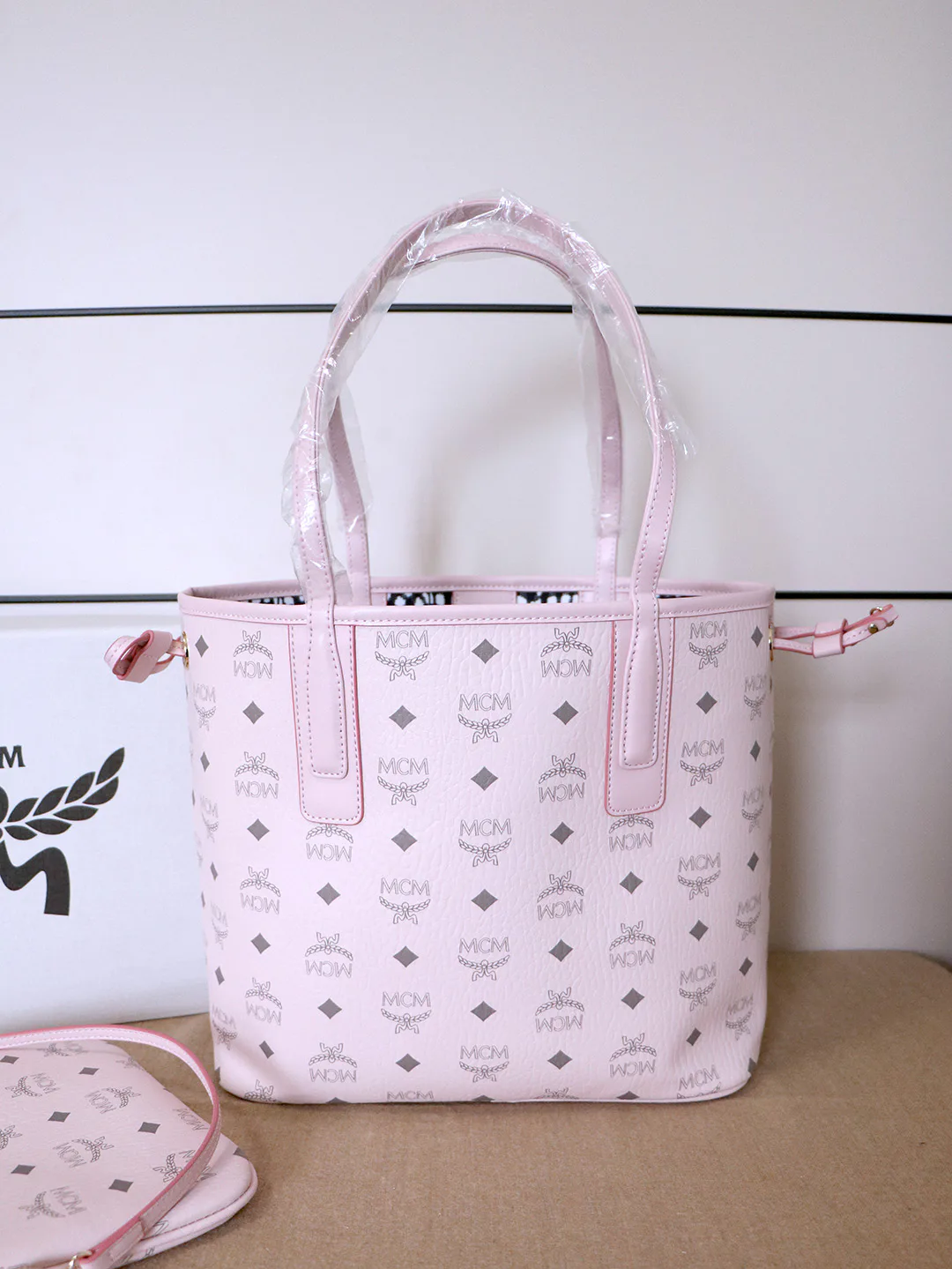 Women's Classic Handbags MCM 18223302
