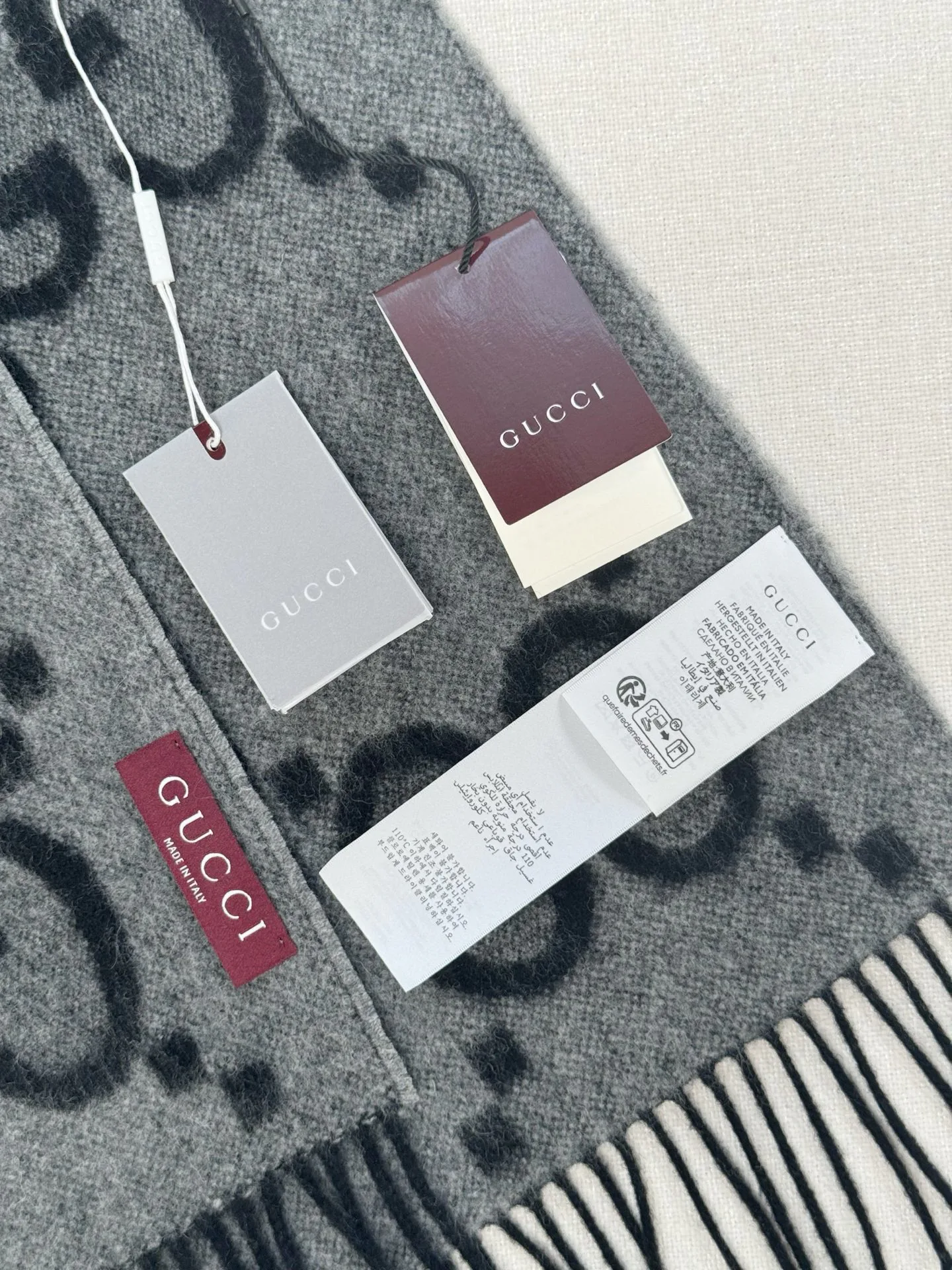 Scarves GUCCI 17945388