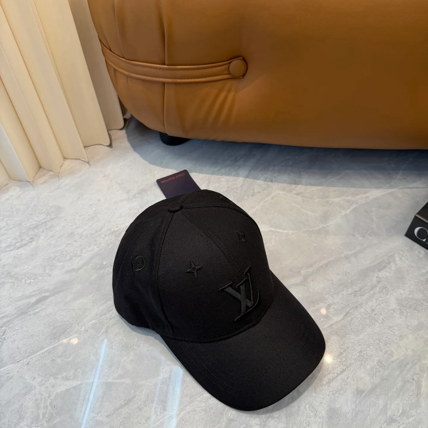 Hats LOUIS VUITTON 17467591