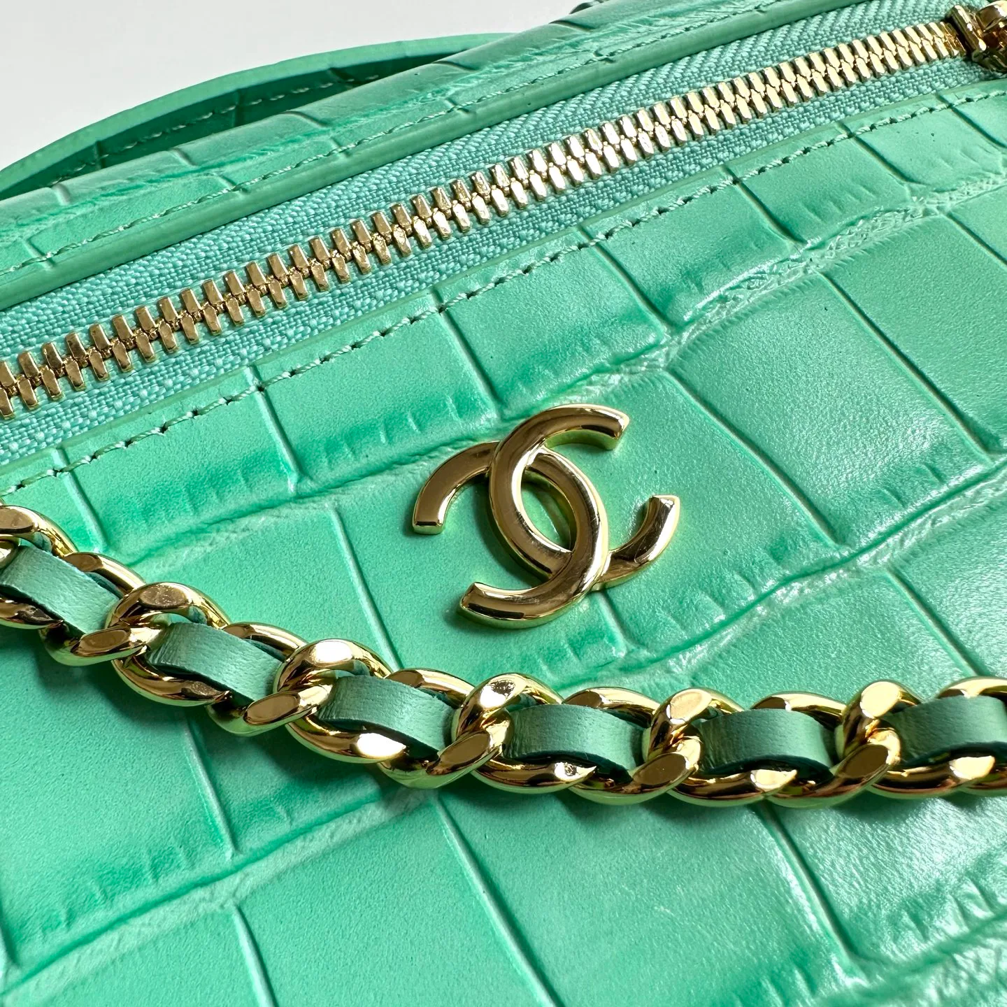 Women's Classic Handbags CHANEL 17498625