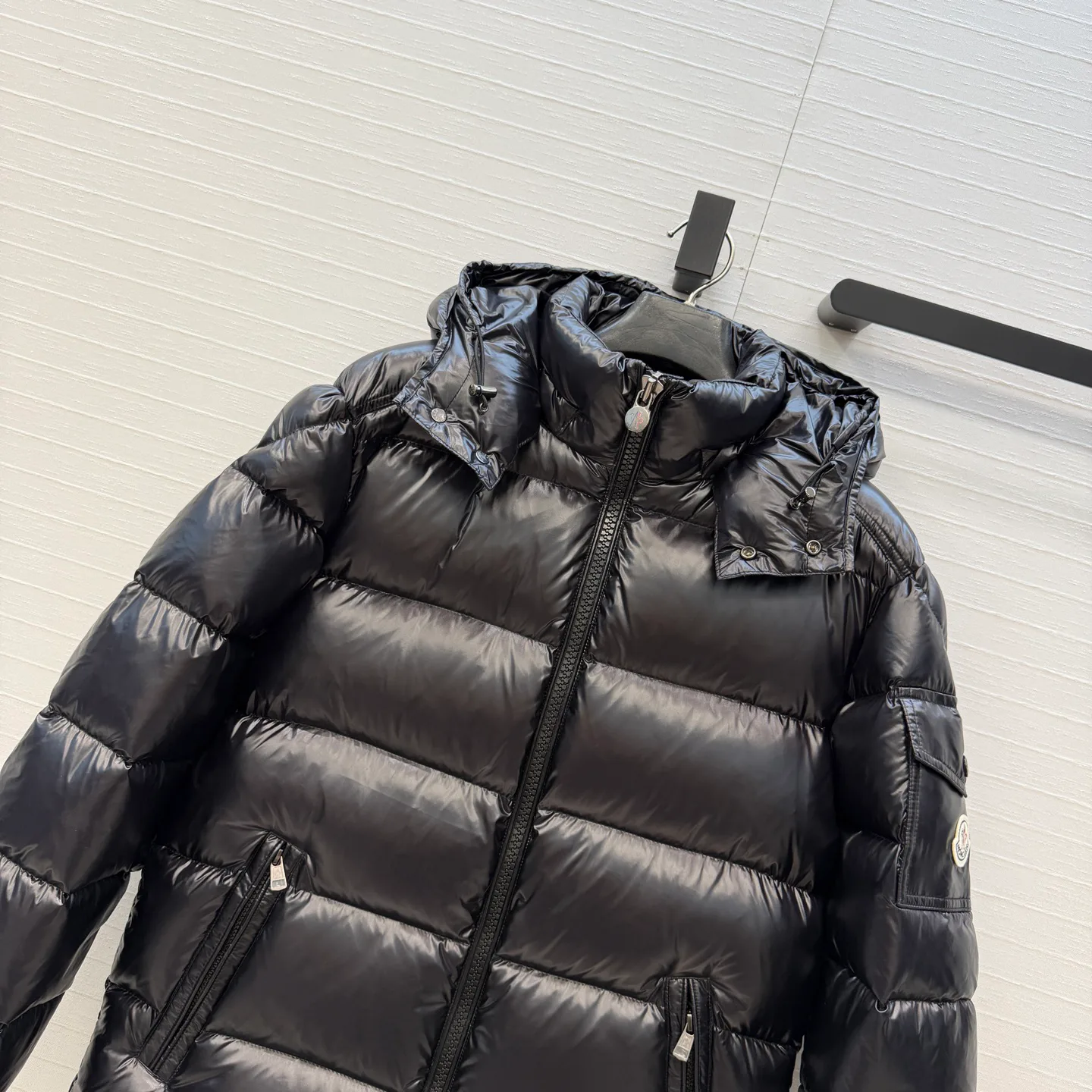 Women's Jackets And Down Jackets MONCLER 18277307