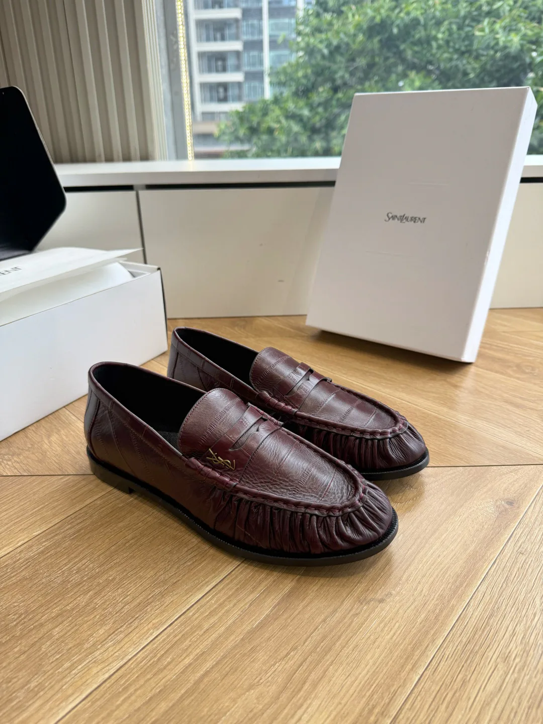 Women's Loafers And Moccasins SAINT LAURENT 17781553