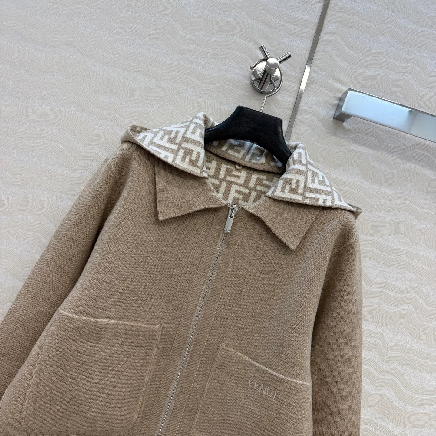 Women's Jackets And Down Jackets FENDI 17821229