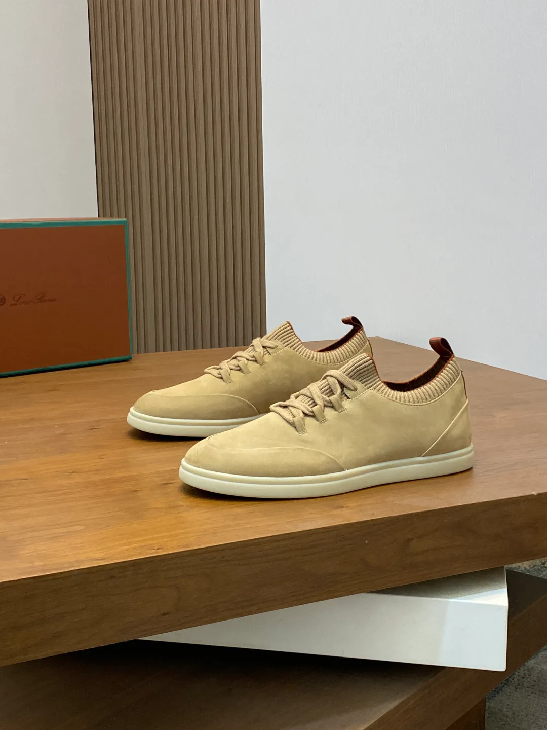 Men's Sneakers LORO PIANA 18078929