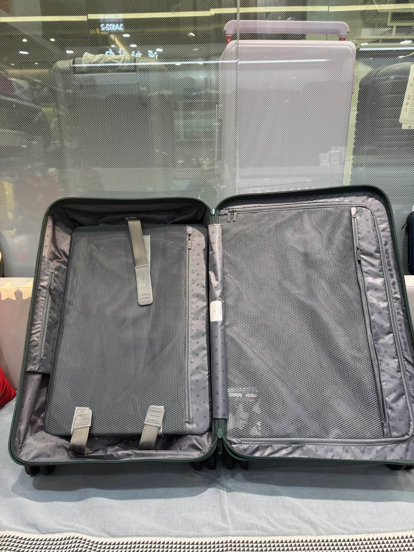 Suitcases RIMOWA 17967701