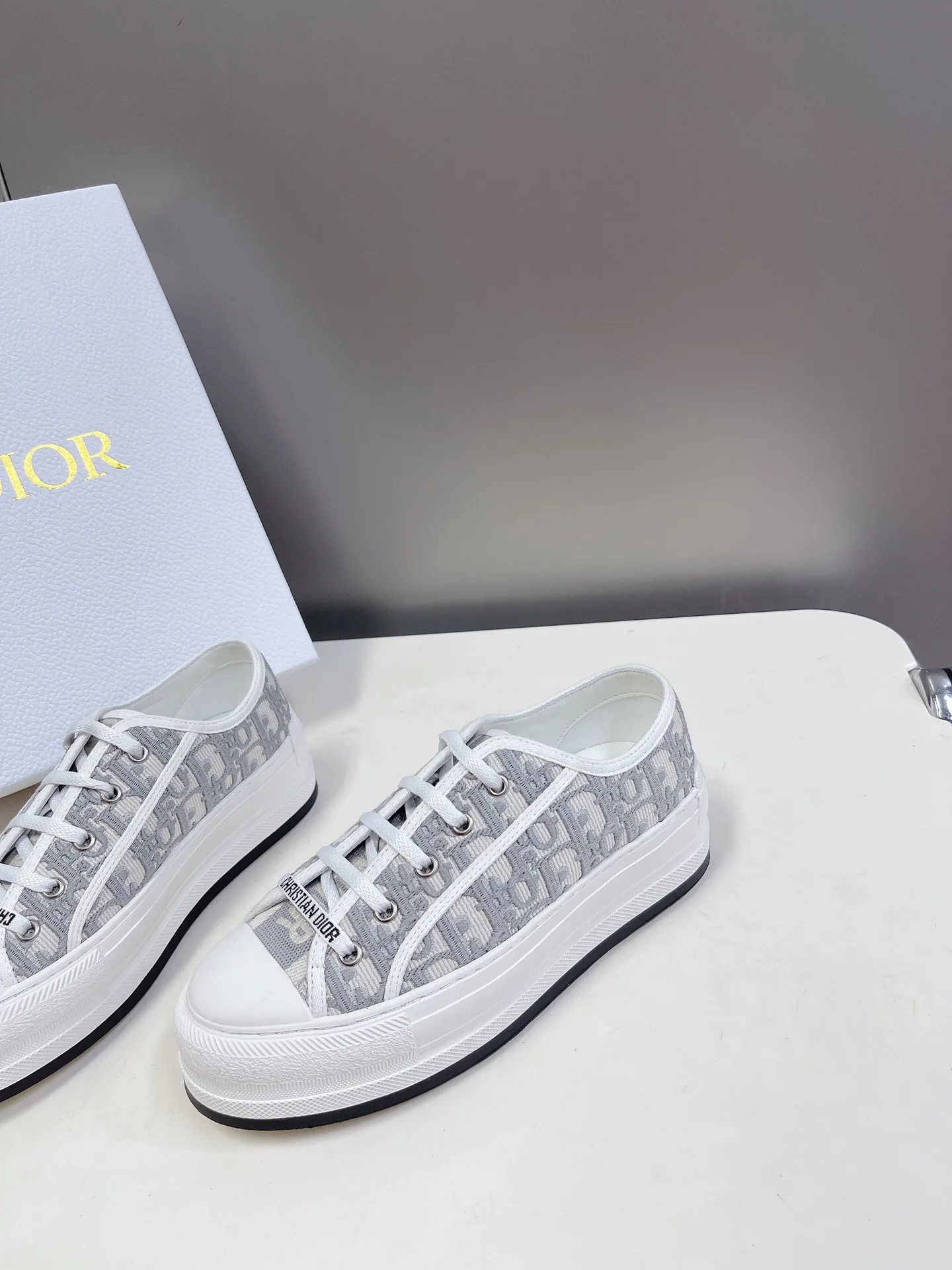Women's Sneakers CHRISTIAN DIOR 18006127
