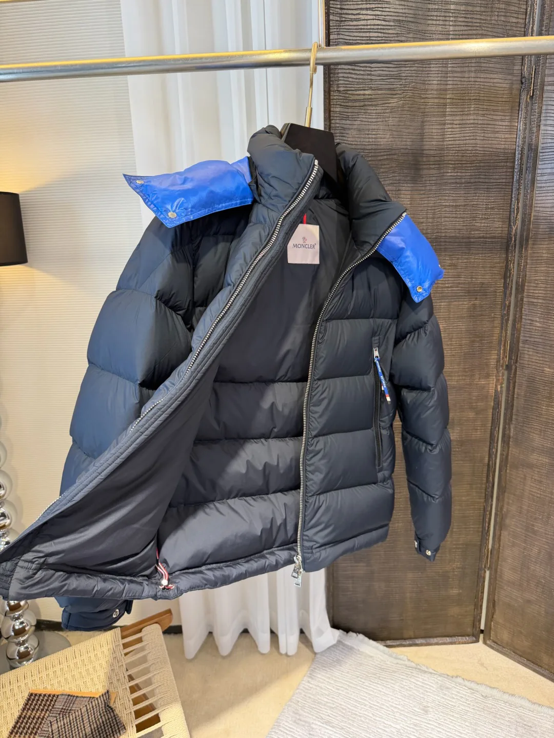 Men's Jackets And Down Jackets MONCLER 17863332