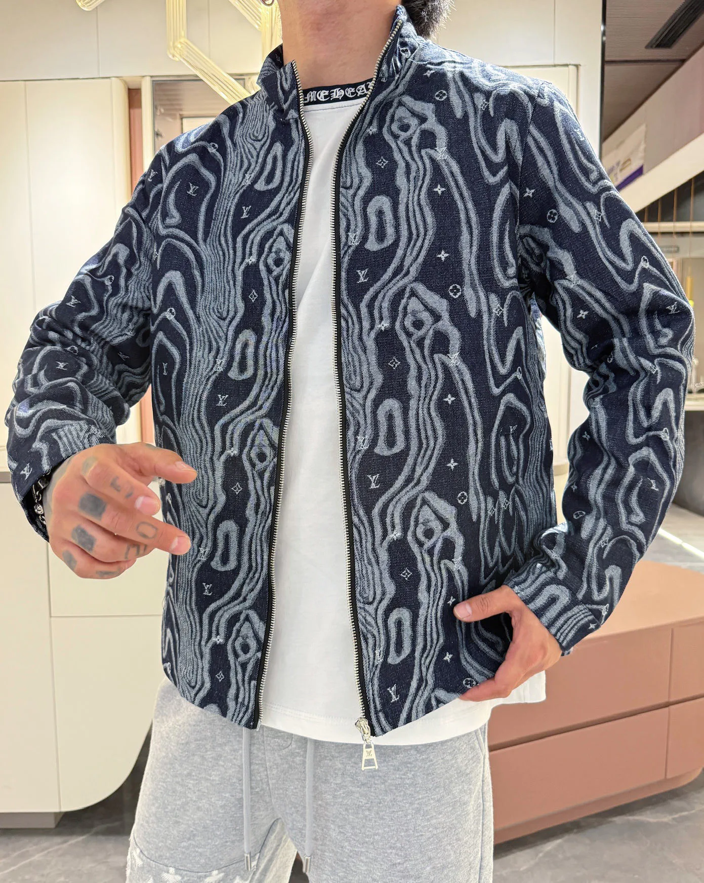 Men's Jackets And Down Jackets LOUIS VUITTON 18197265