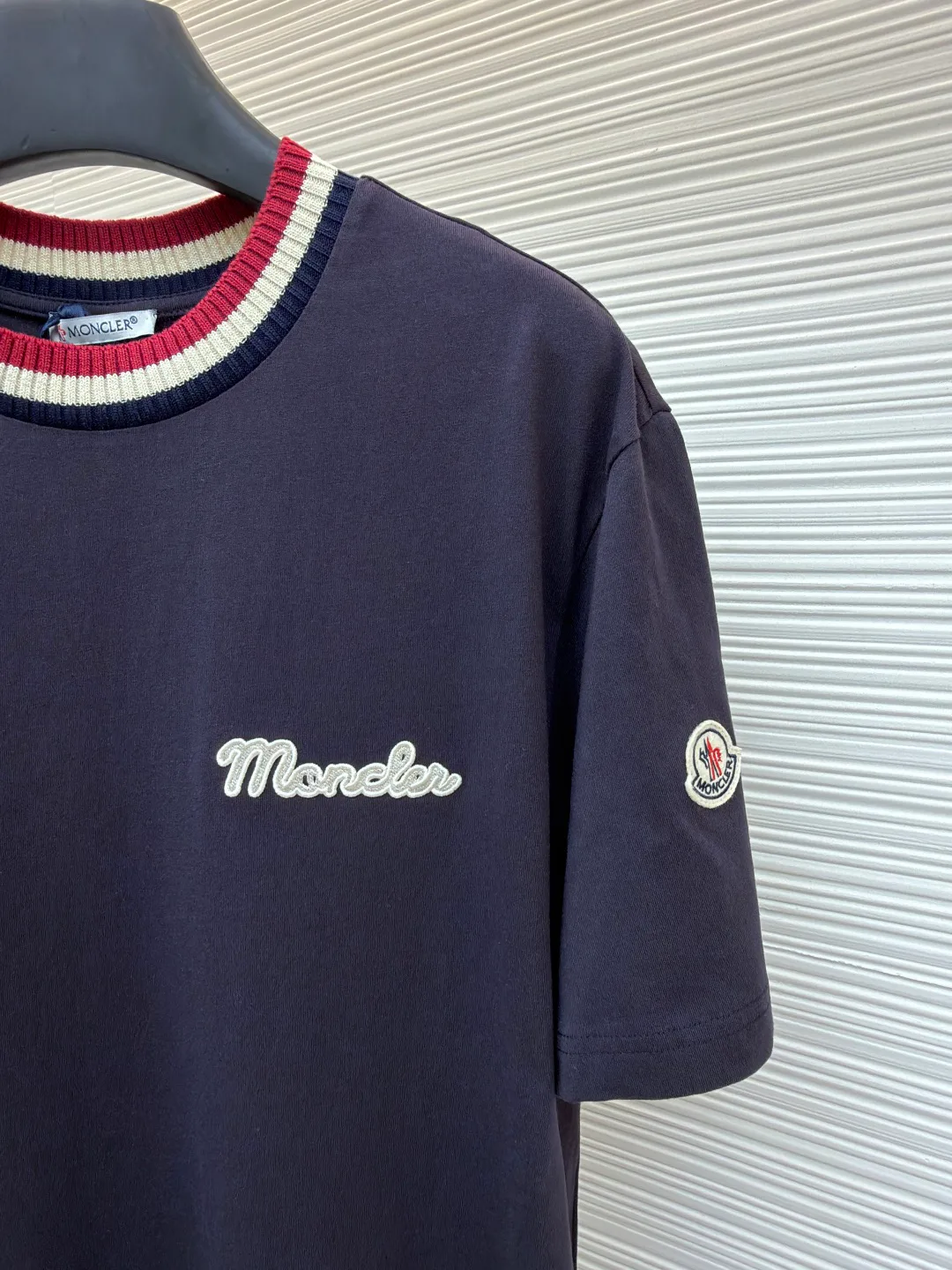 Футболки Мужские Moncler 18669190