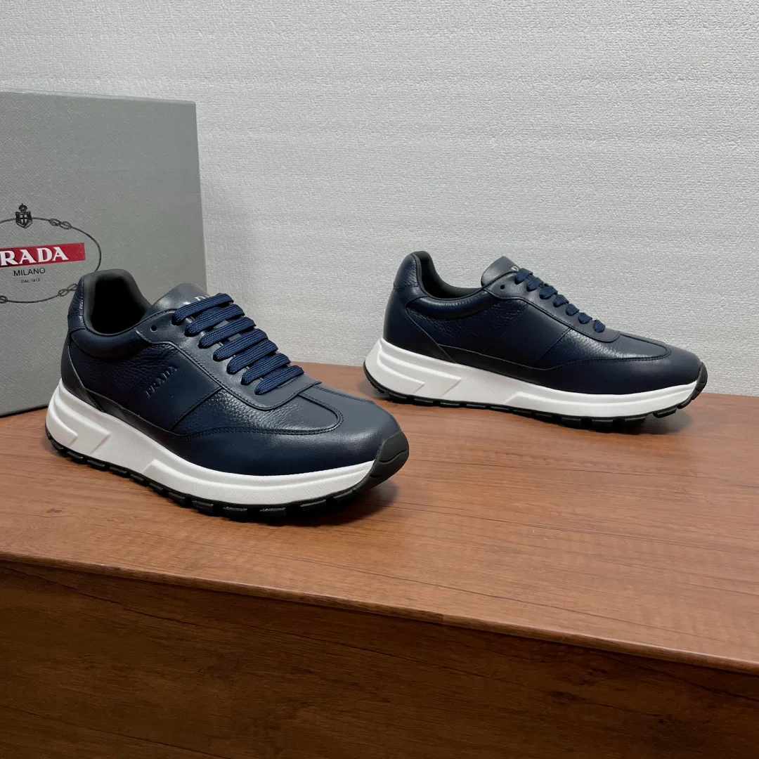 Men's Sneakers PRADA 17542577