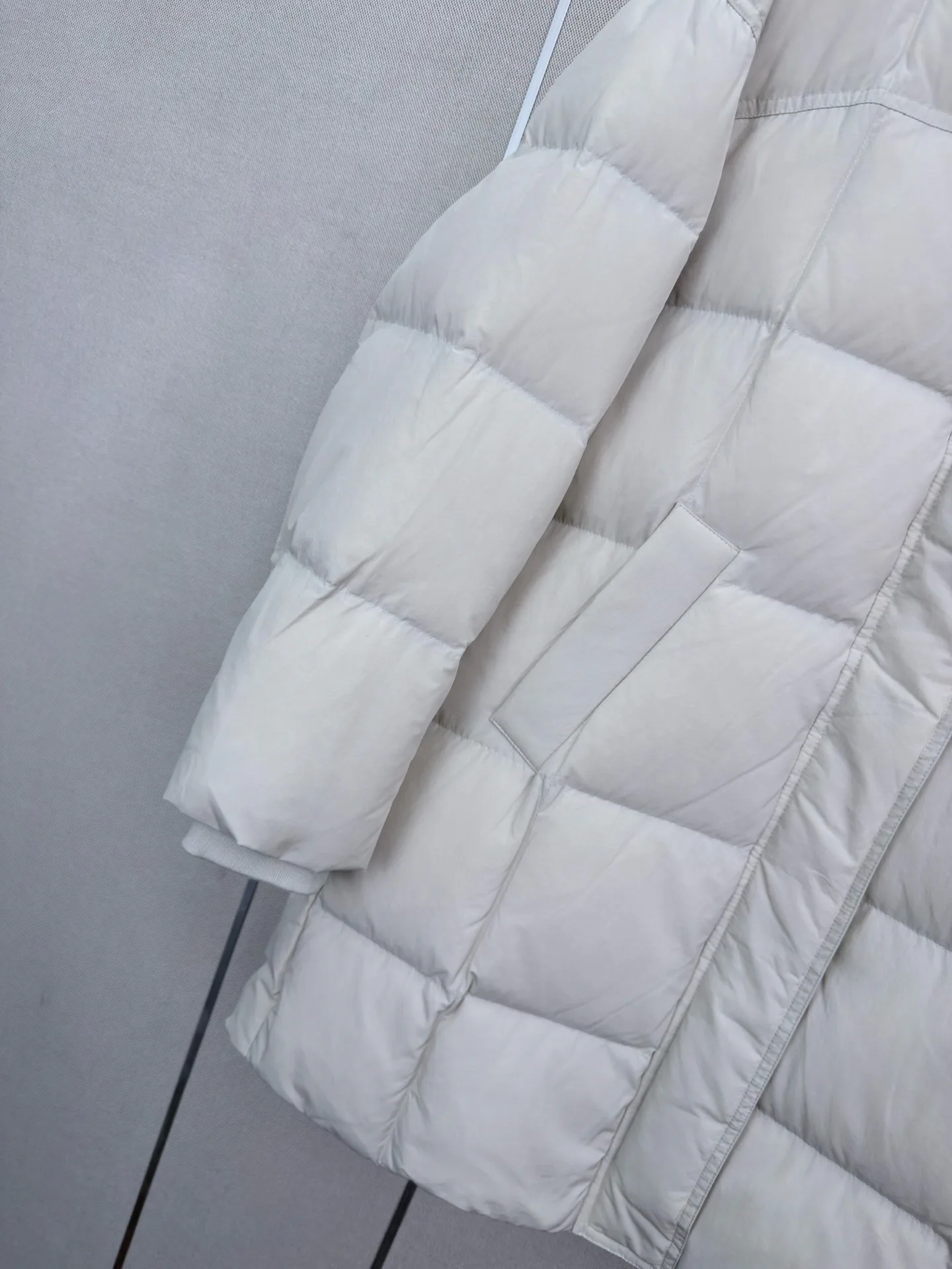 Women's Jackets And Down Jackets PRADA 18402406