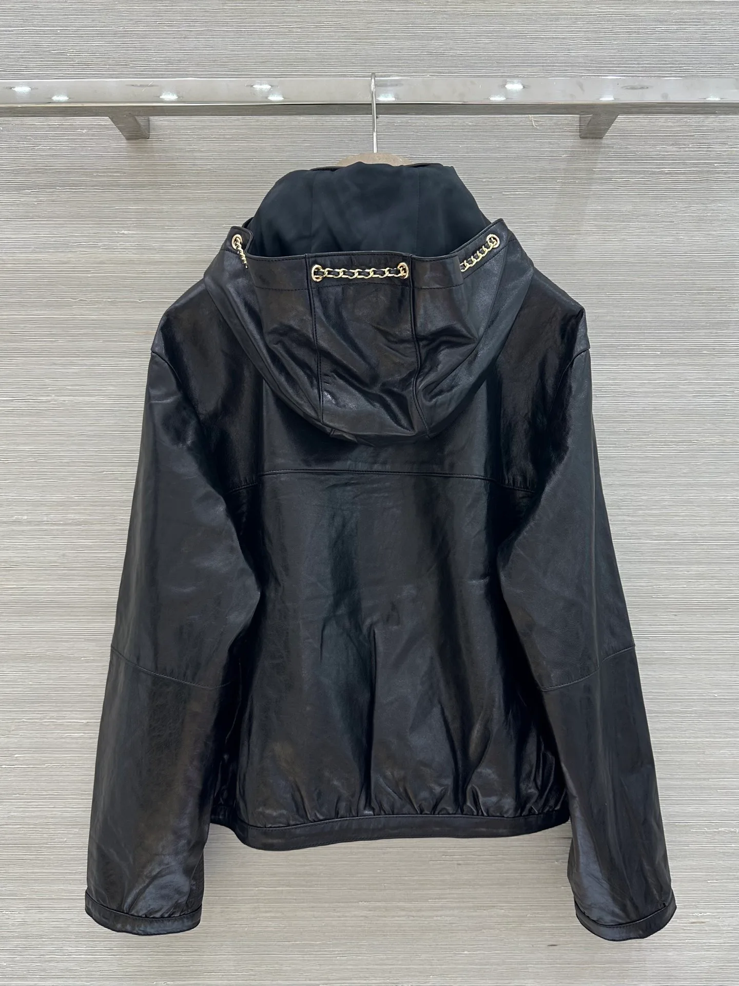 Women's Leather Jackets And Sheepskin Coats CHANEL 18173018