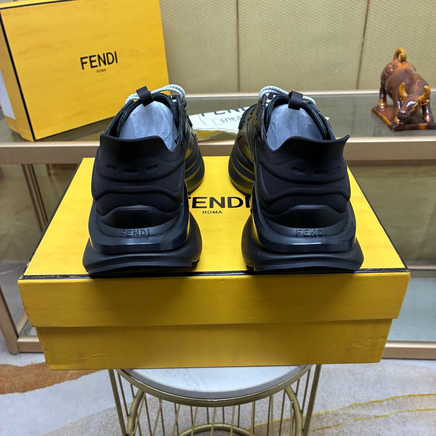 Men's Sneakers FENDI 18516340